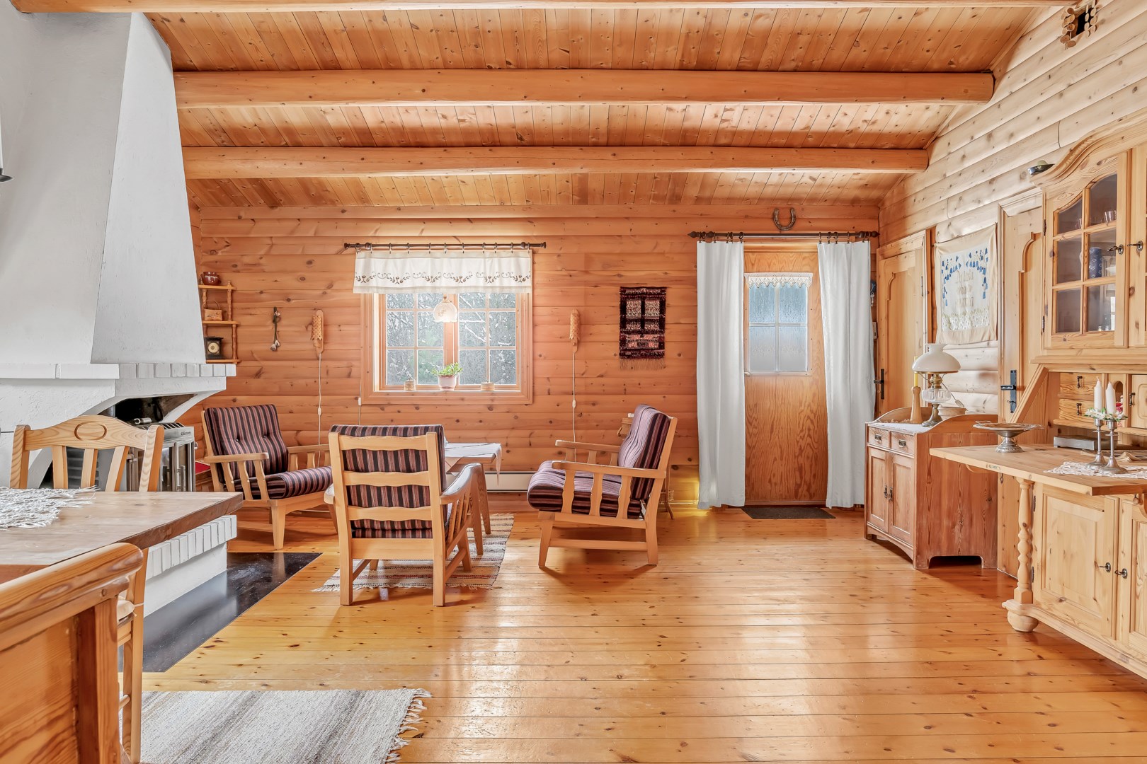 Bostadsbild från Lännalöt 12, Såld i Länna, Uppsala