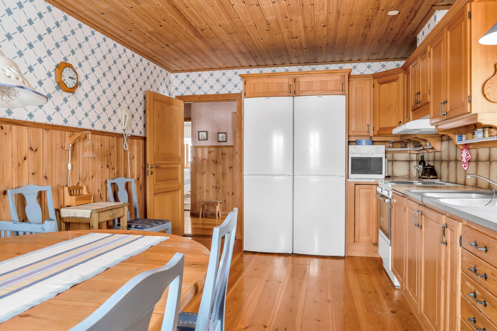 Bostadsbild från Lännalöt 12, Såld i Länna, Uppsala