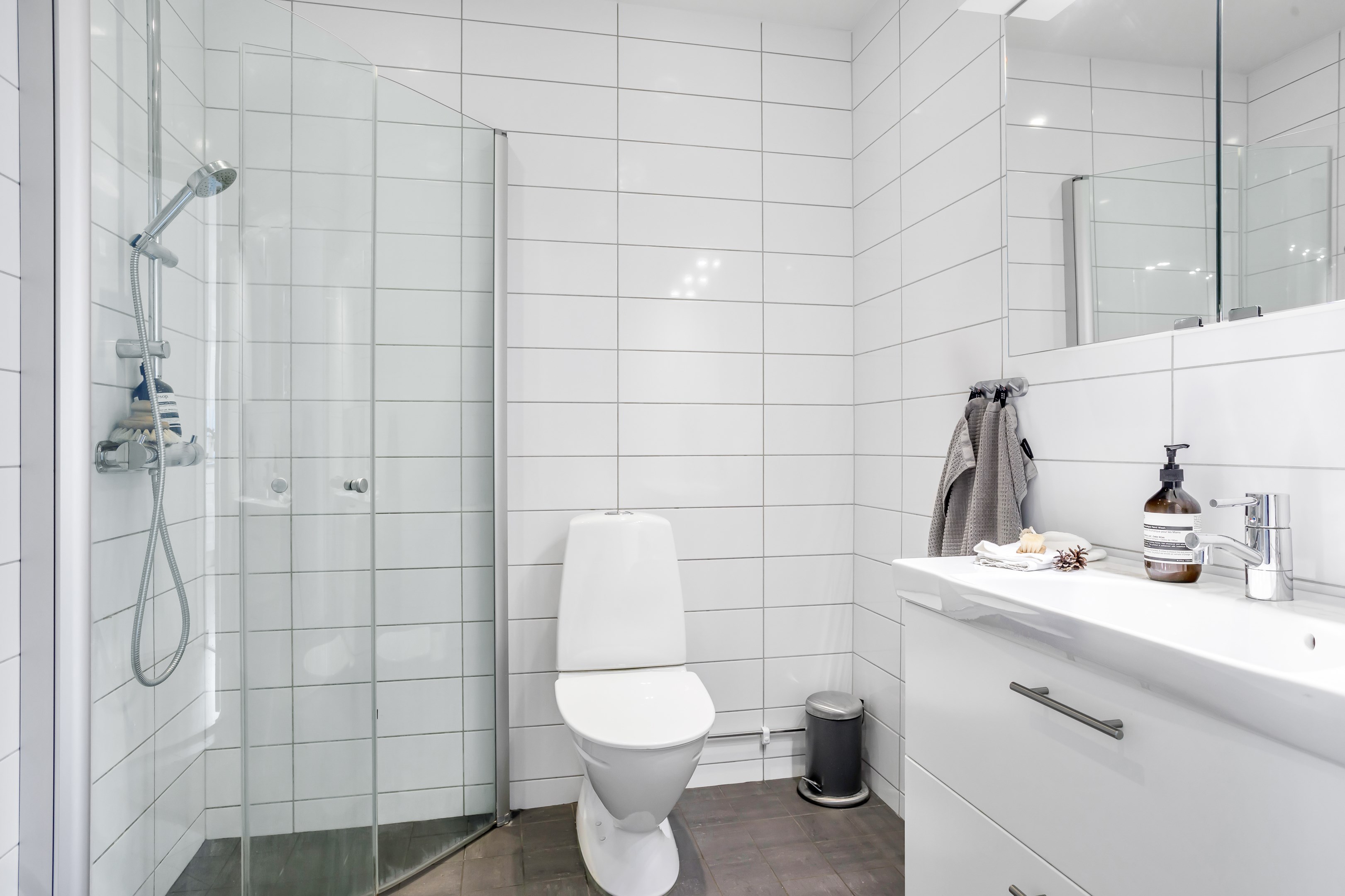 Bostadsbild från Rotetorpsvägen 13, Såld i Lindbacken, Uppsala