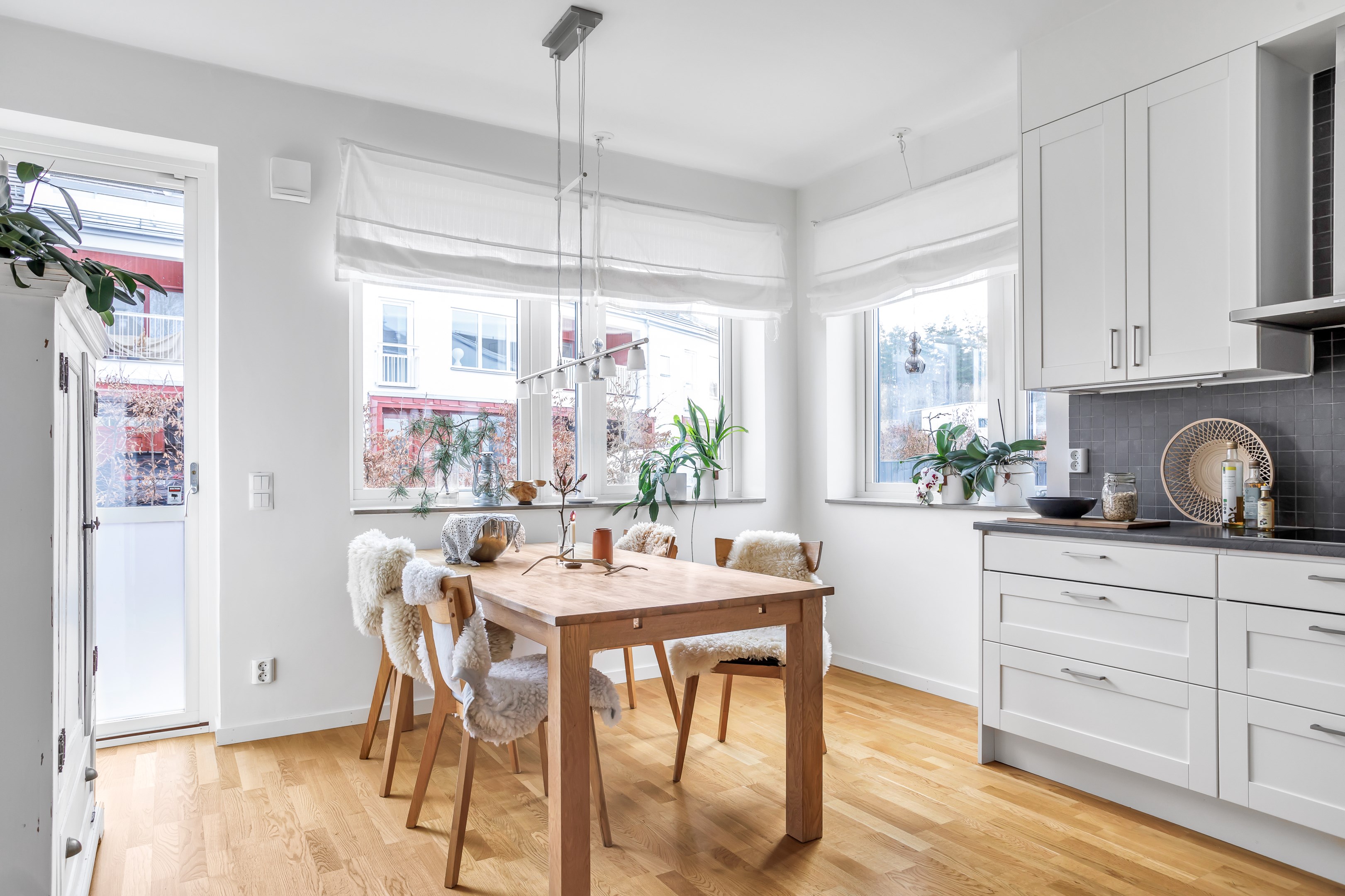 Bostadsbild från Rotetorpsvägen 13, Såld i Lindbacken, Uppsala