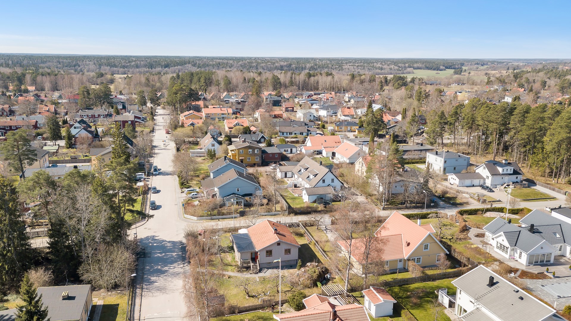 Bostadsbild från Södra Parkvägen 13, Såld i Norby, Uppsala