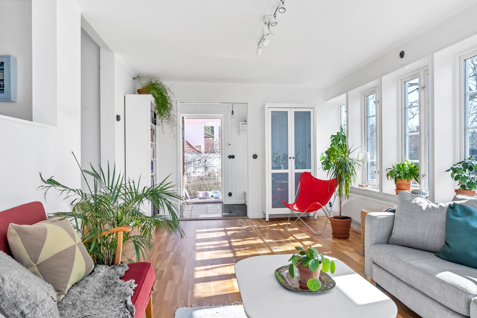 Bostadsbild från Södra Parkvägen 13, Såld i Norby, Uppsala