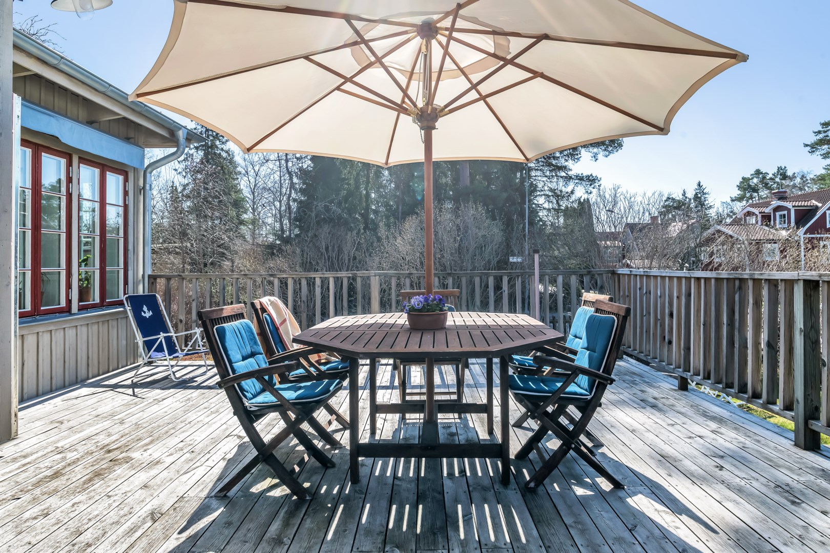 Bostadsbild från Södra Parkvägen 13, Såld i Norby, Uppsala