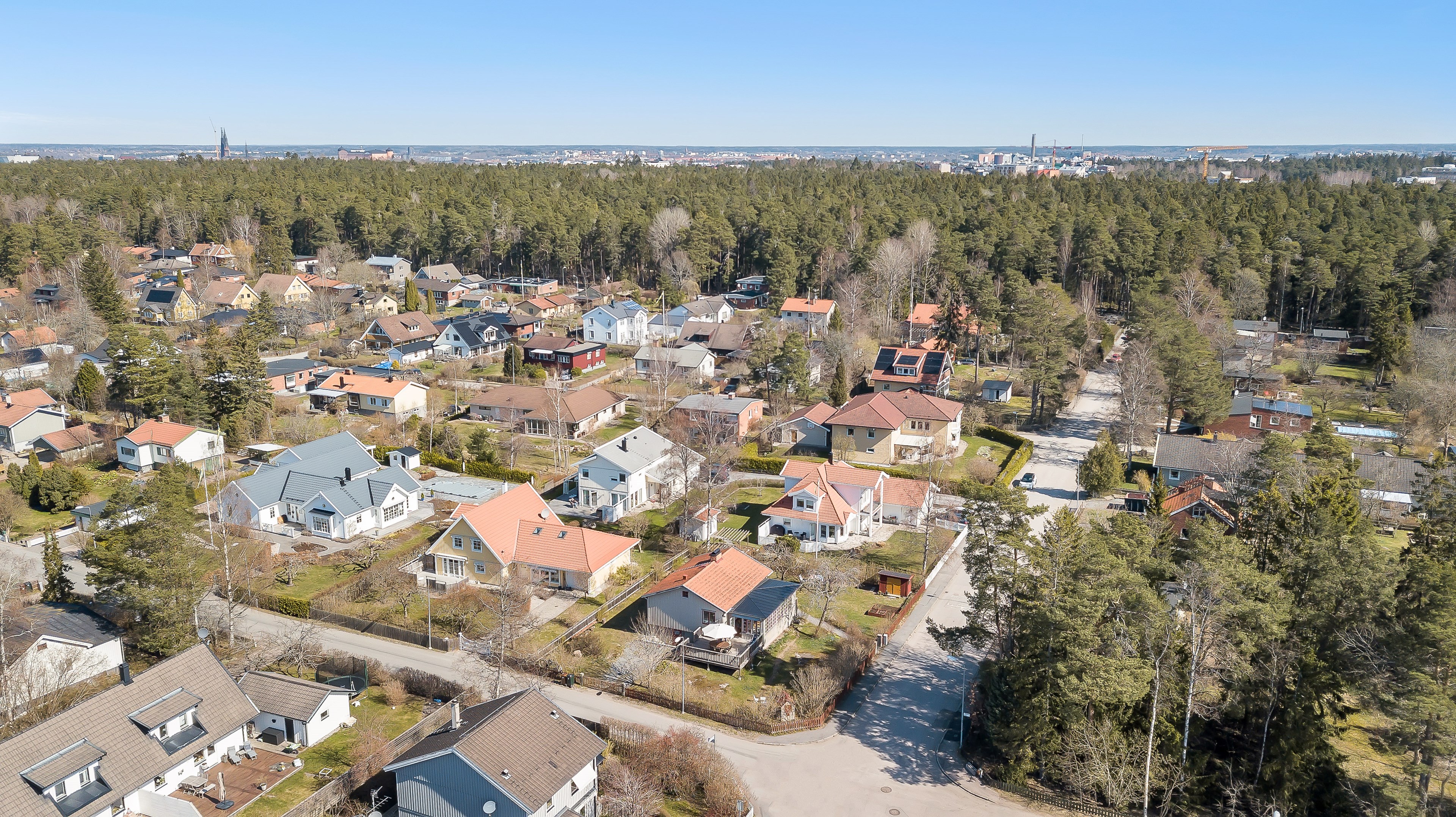 Bostadsbild från Södra Parkvägen 13, Såld i Norby, Uppsala