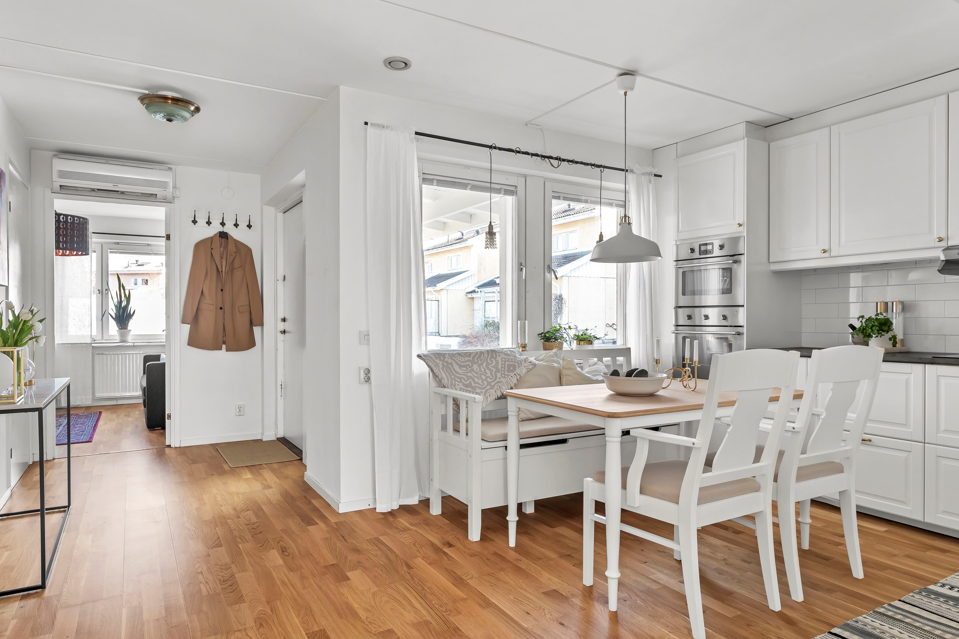 Bostadsbild från Gråalsvägen 26, Såld i Lövstalöt, Uppsala