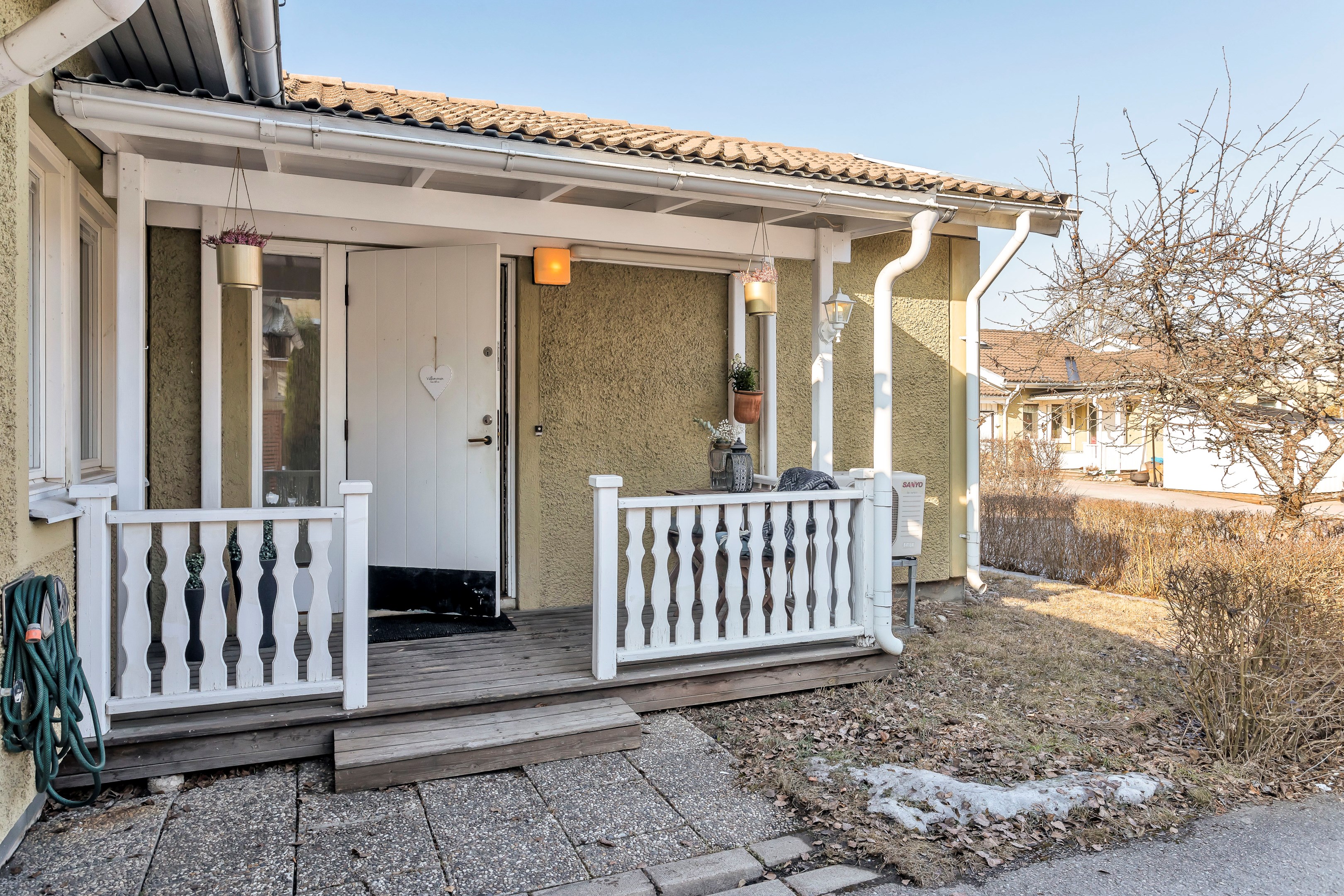 Bostadsbild från Gråalsvägen 26, Såld i Lövstalöt, Uppsala