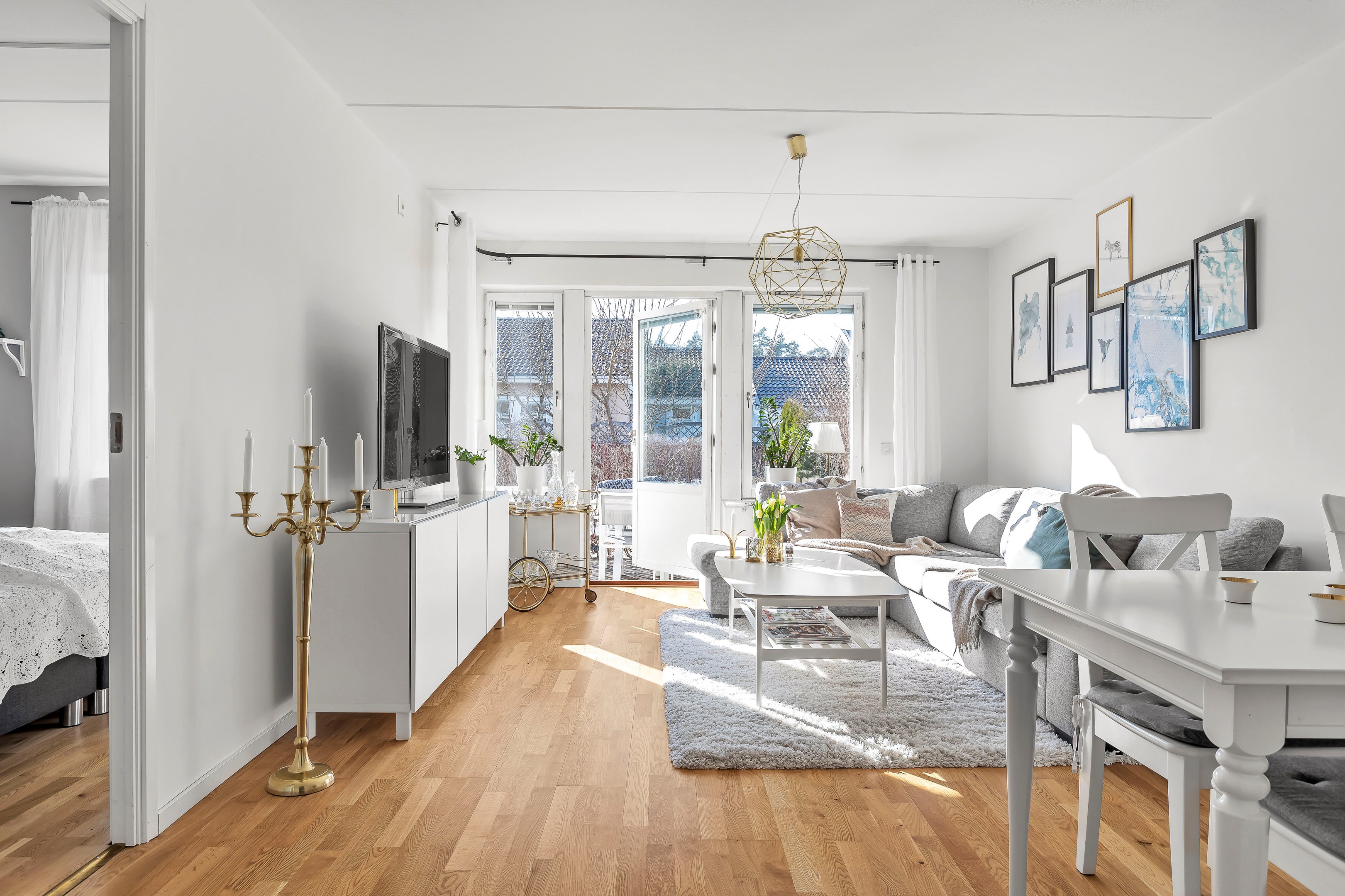 Bostadsbild från Gråalsvägen 26, Såld i Lövstalöt, Uppsala