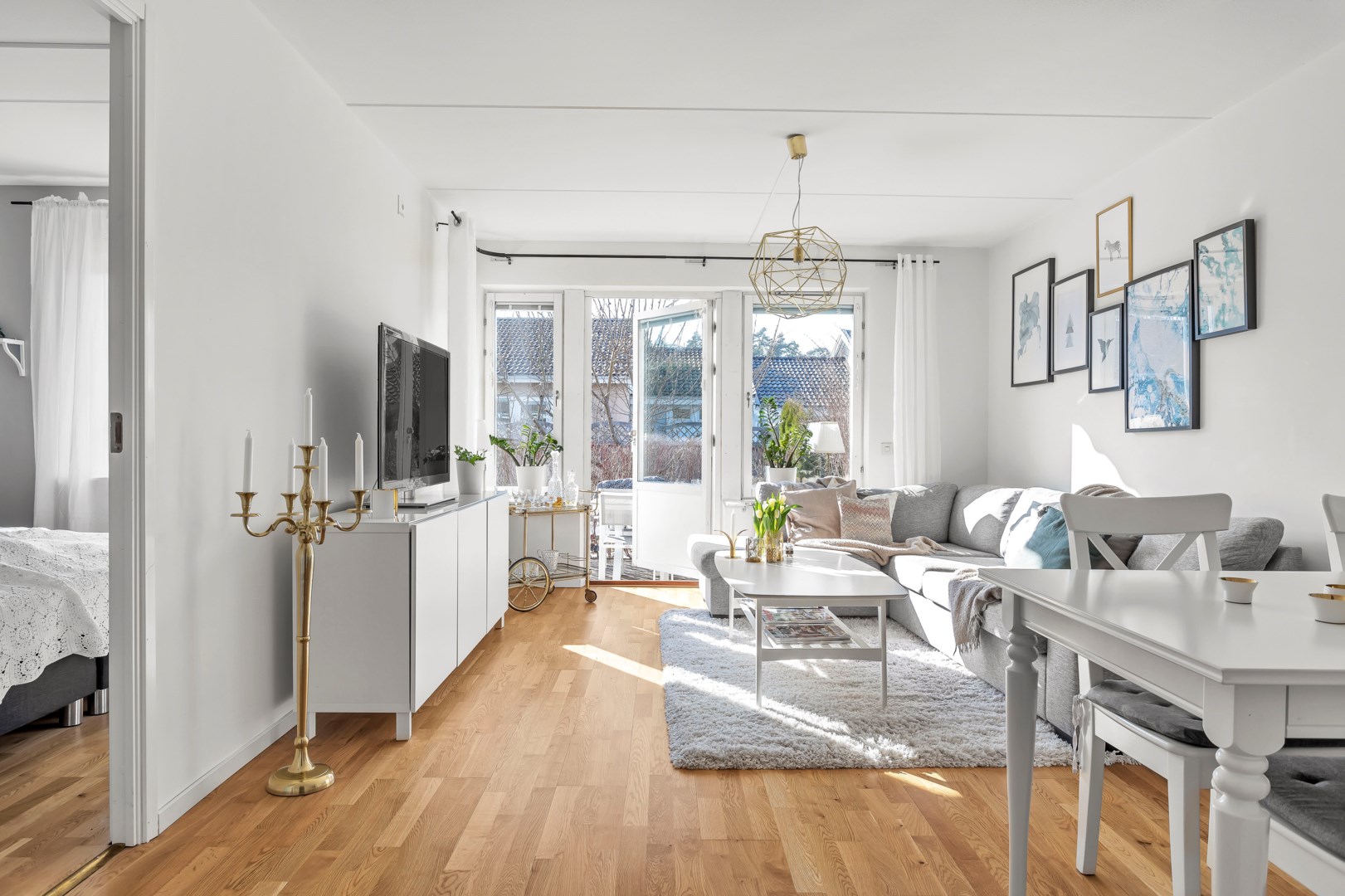 Bostadsbild från Gråalsvägen 26, Såld i Lövstalöt, Uppsala