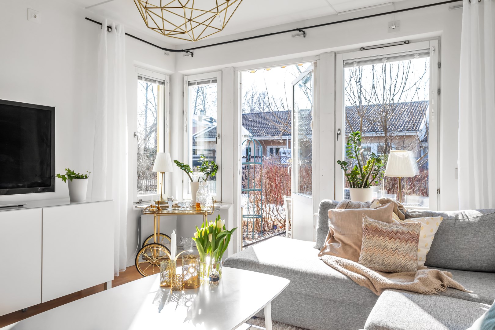 Bostadsbild från Gråalsvägen 26, Såld i Lövstalöt, Uppsala