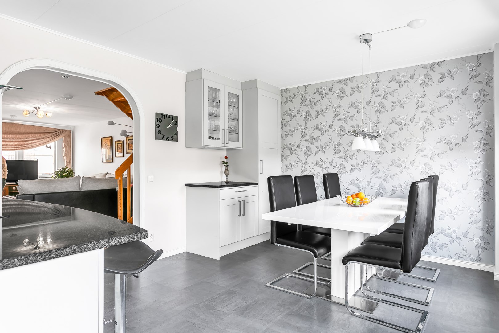 Bostadsbild från Vintergatsvägen 29, Såld i Storvreta, Uppsala