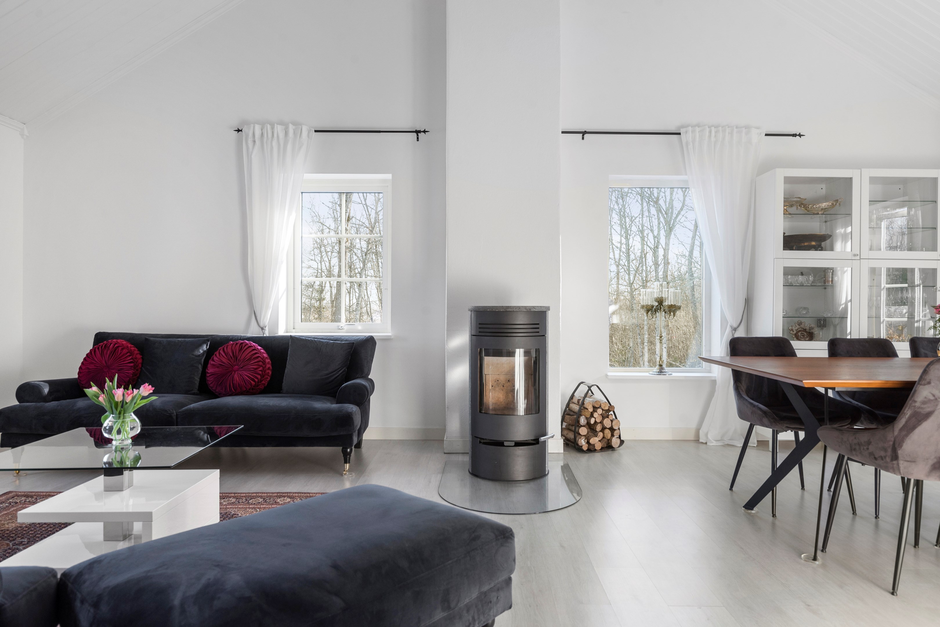 Bostadsbild från Yrestahed 29 & 27, Såld i Rasbo, Uppsala