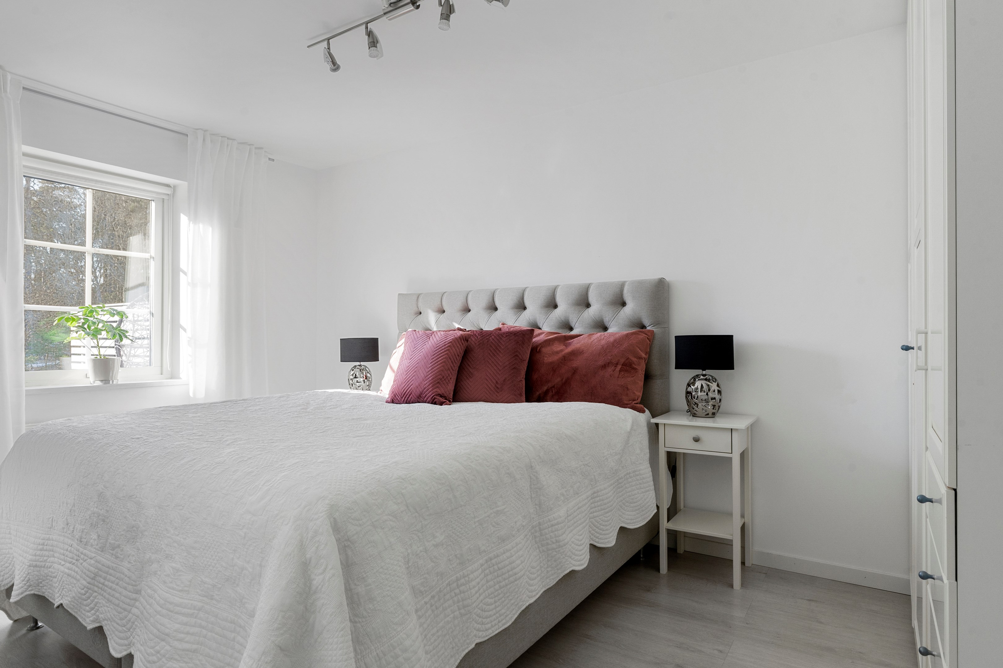 Bostadsbild från Yrestahed 29 & 27, Såld i Rasbo, Uppsala