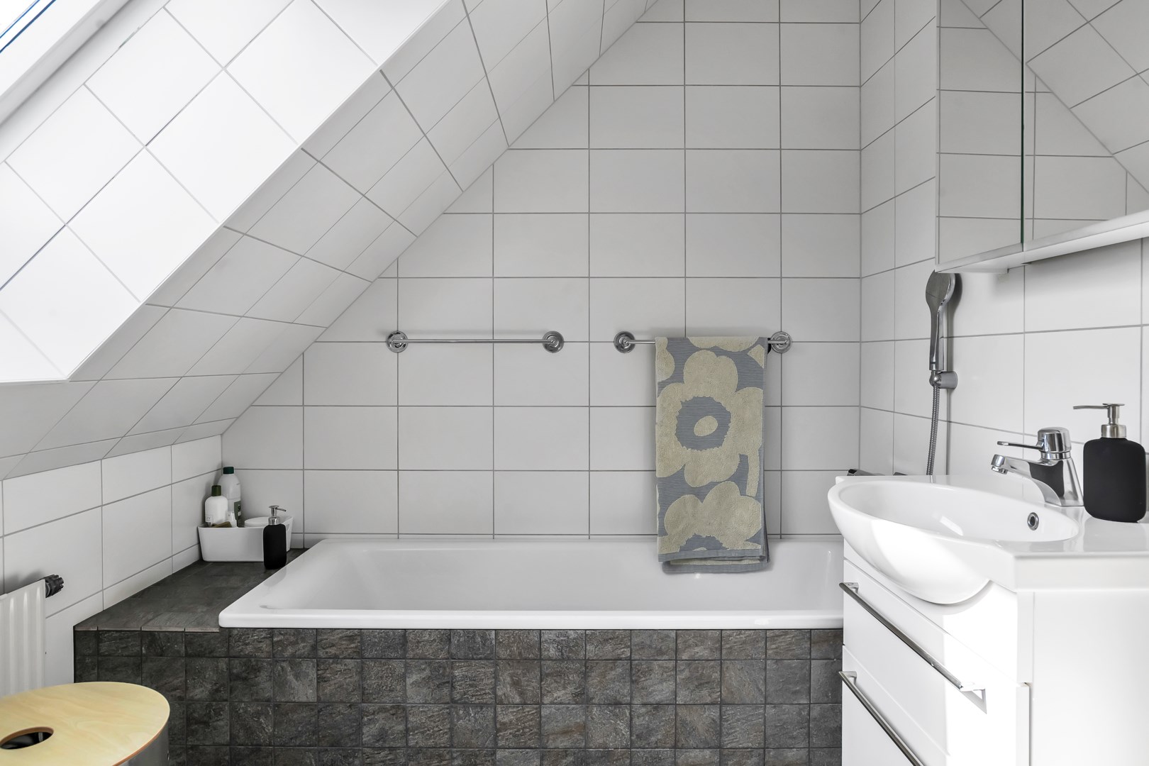 Bostadsbild från Vretavägen 23A, Såld i Vreta, Uppsala