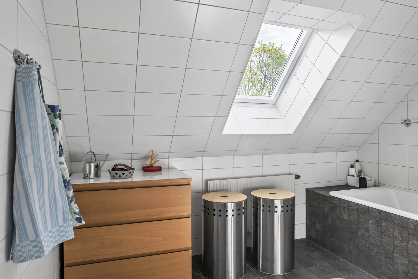 Bostadsbild från Vretavägen 23A, Såld i Vreta, Uppsala