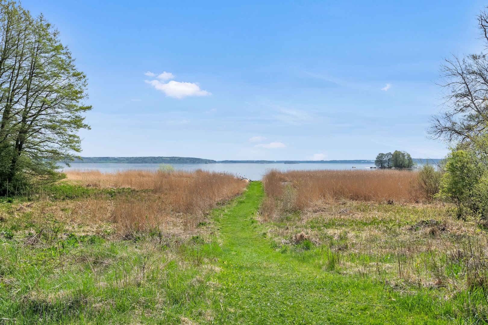 Bostadsbild från Vretavägen 23A, Såld i Vreta, Uppsala