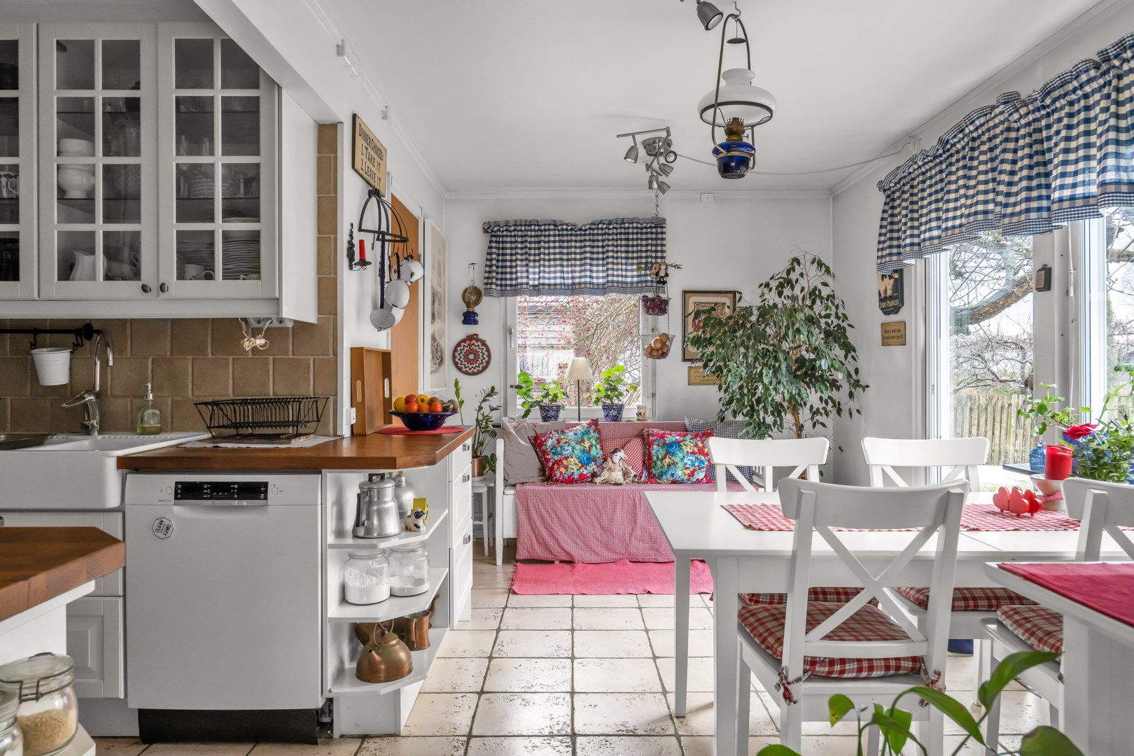 Bostadsbild från Bertilsvägen 19A, Såld i Berthåga, Uppsala