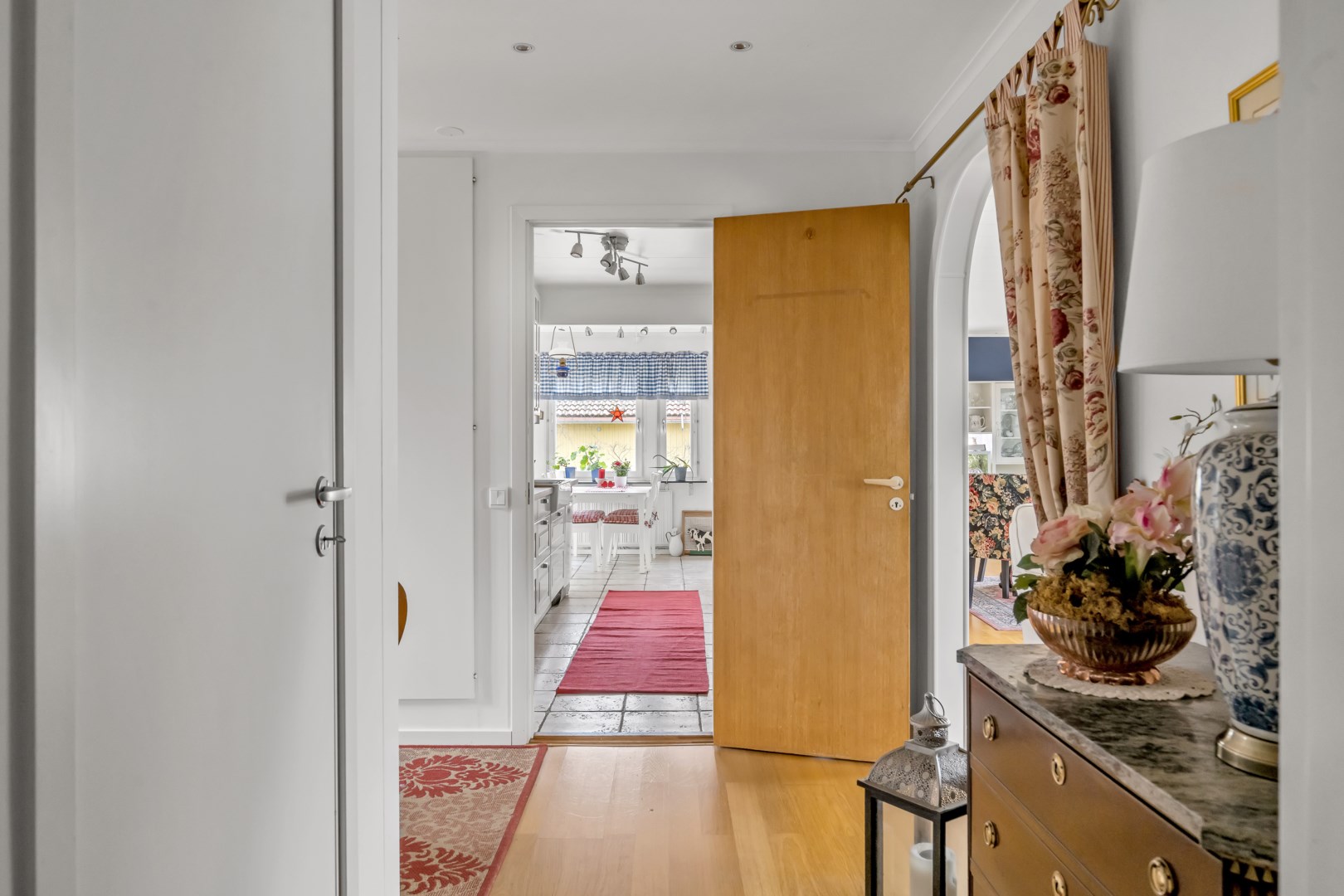 Bostadsbild från Bertilsvägen 19A, Såld i Berthåga, Uppsala