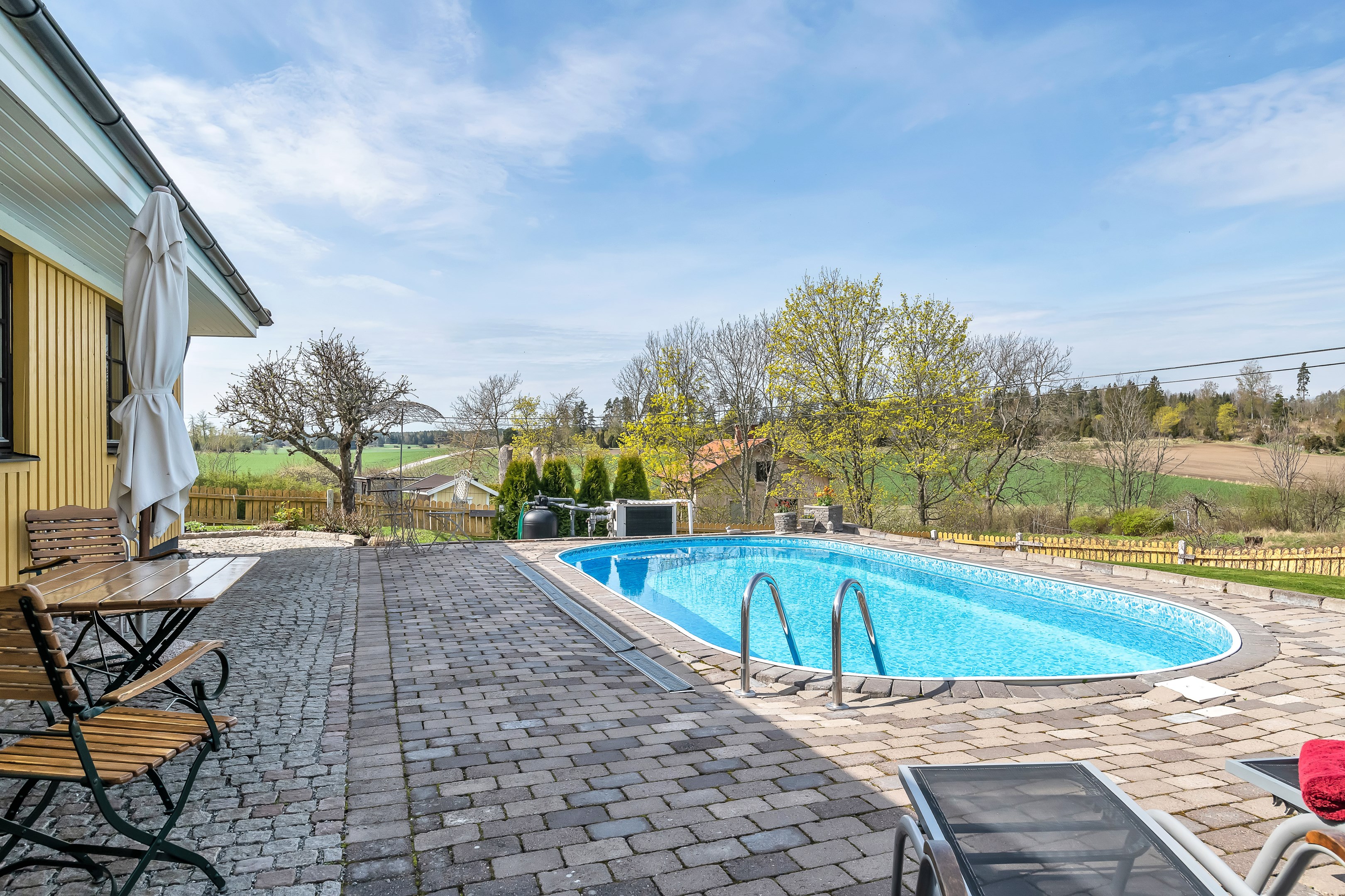 Bostadsbild från Fröslundaby 14, Såld i Örsundsbro, Enköping