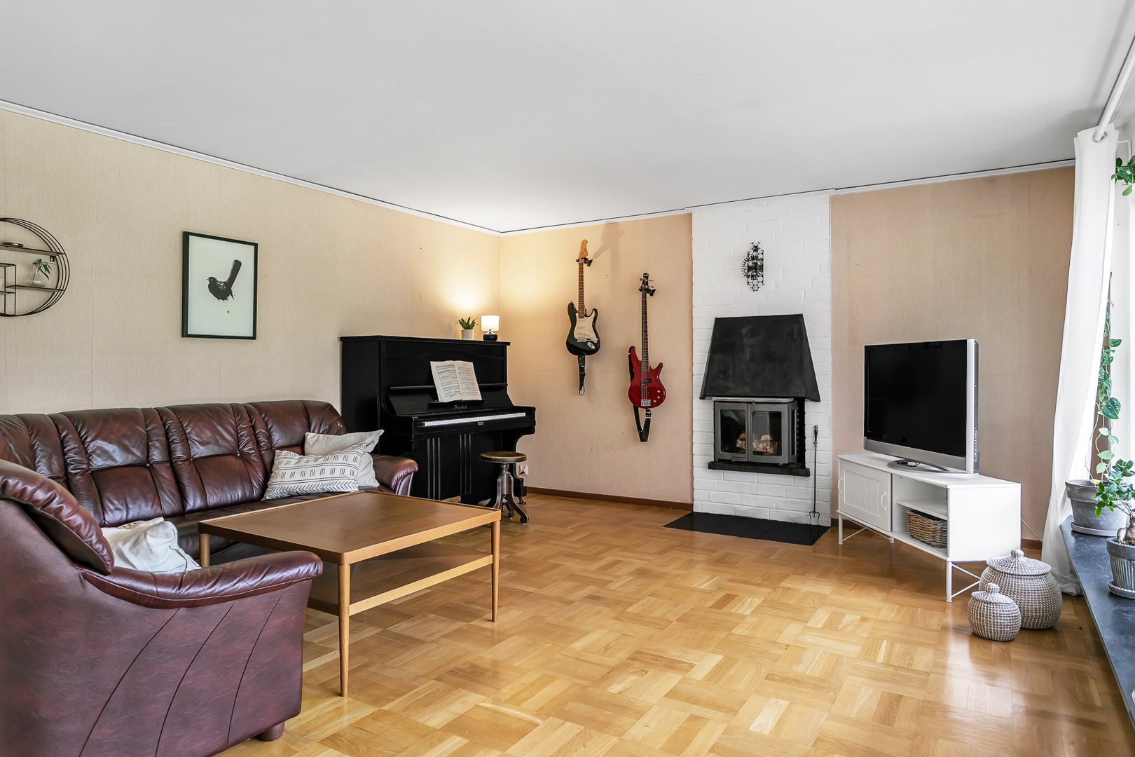 Bostadsbild från Nämndemansvägen 30, Såld i Nåntuna, Uppsala