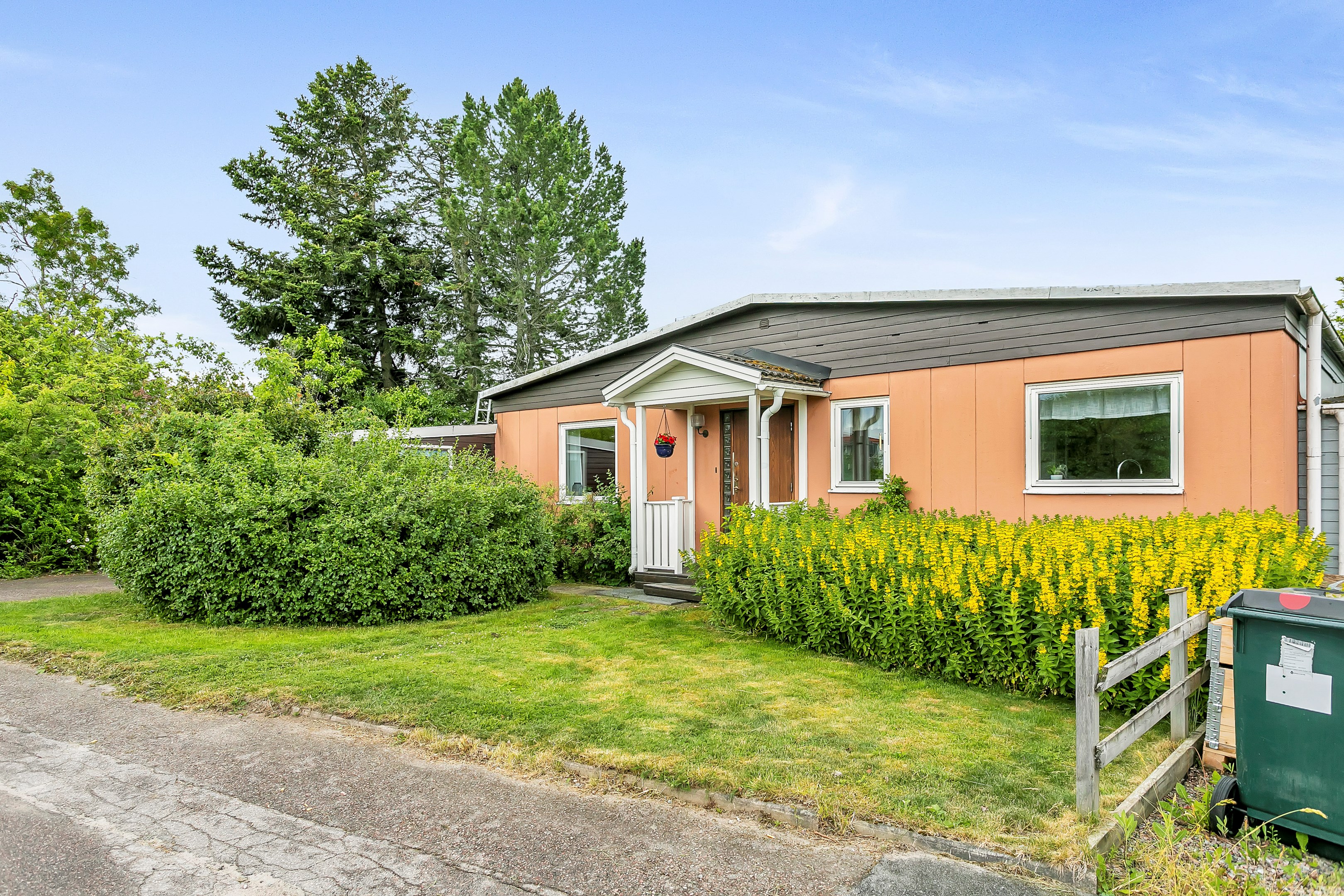 Bostadsbild från Nämndemansvägen 30, Såld i Nåntuna, Uppsala