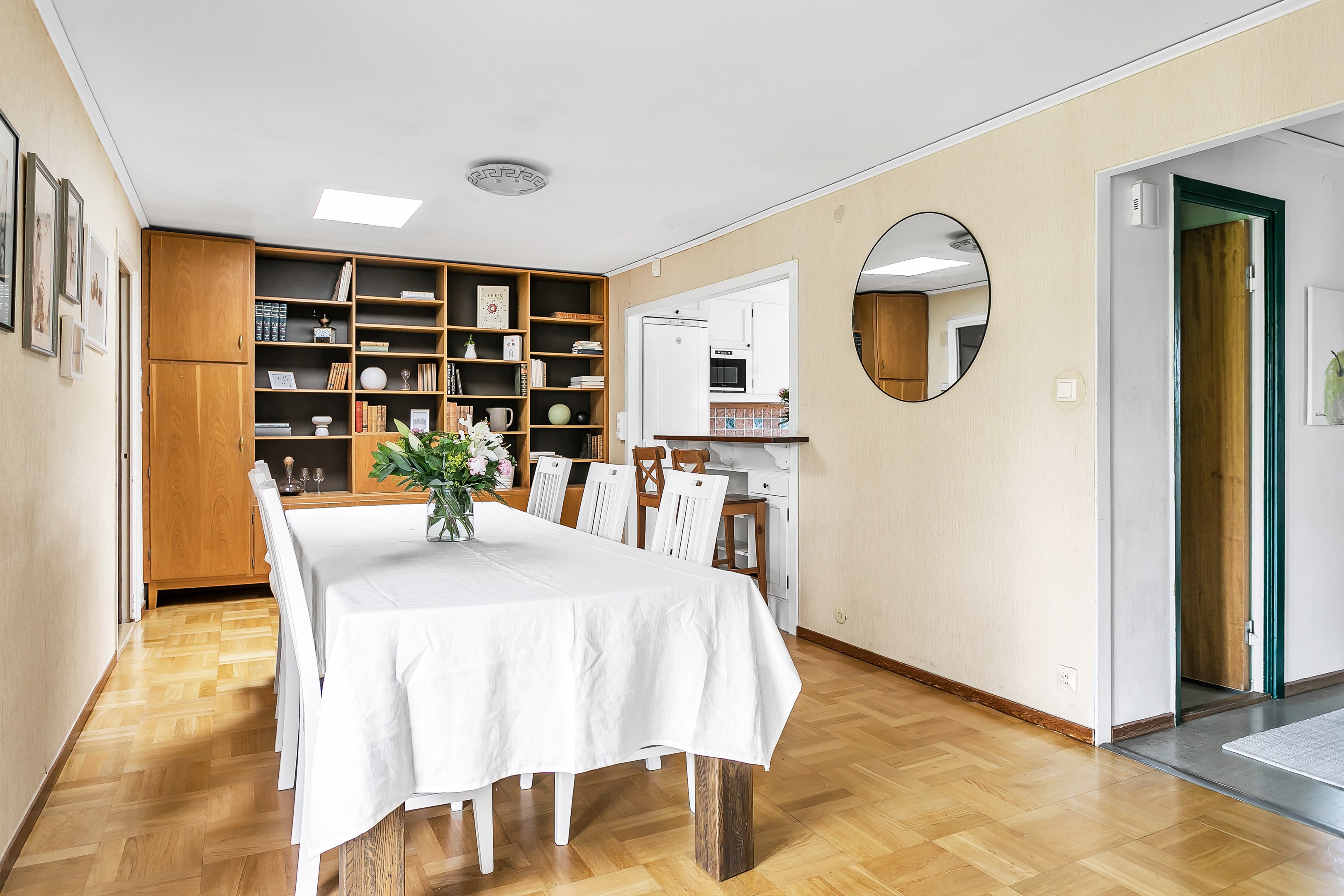 Bostadsbild från Nämndemansvägen 30, Såld i Nåntuna, Uppsala