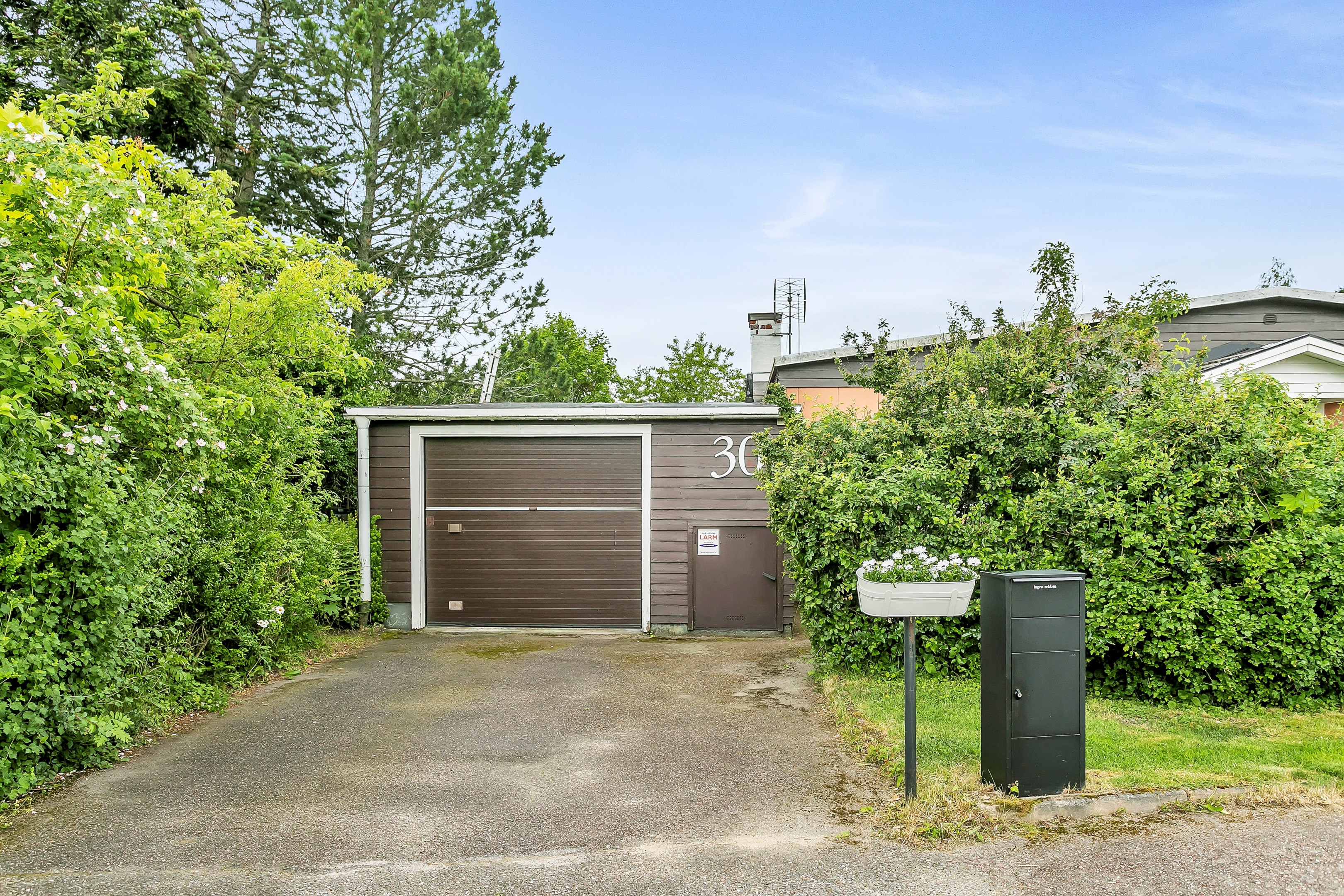 Bostadsbild från Nämndemansvägen 30, Såld i Nåntuna, Uppsala