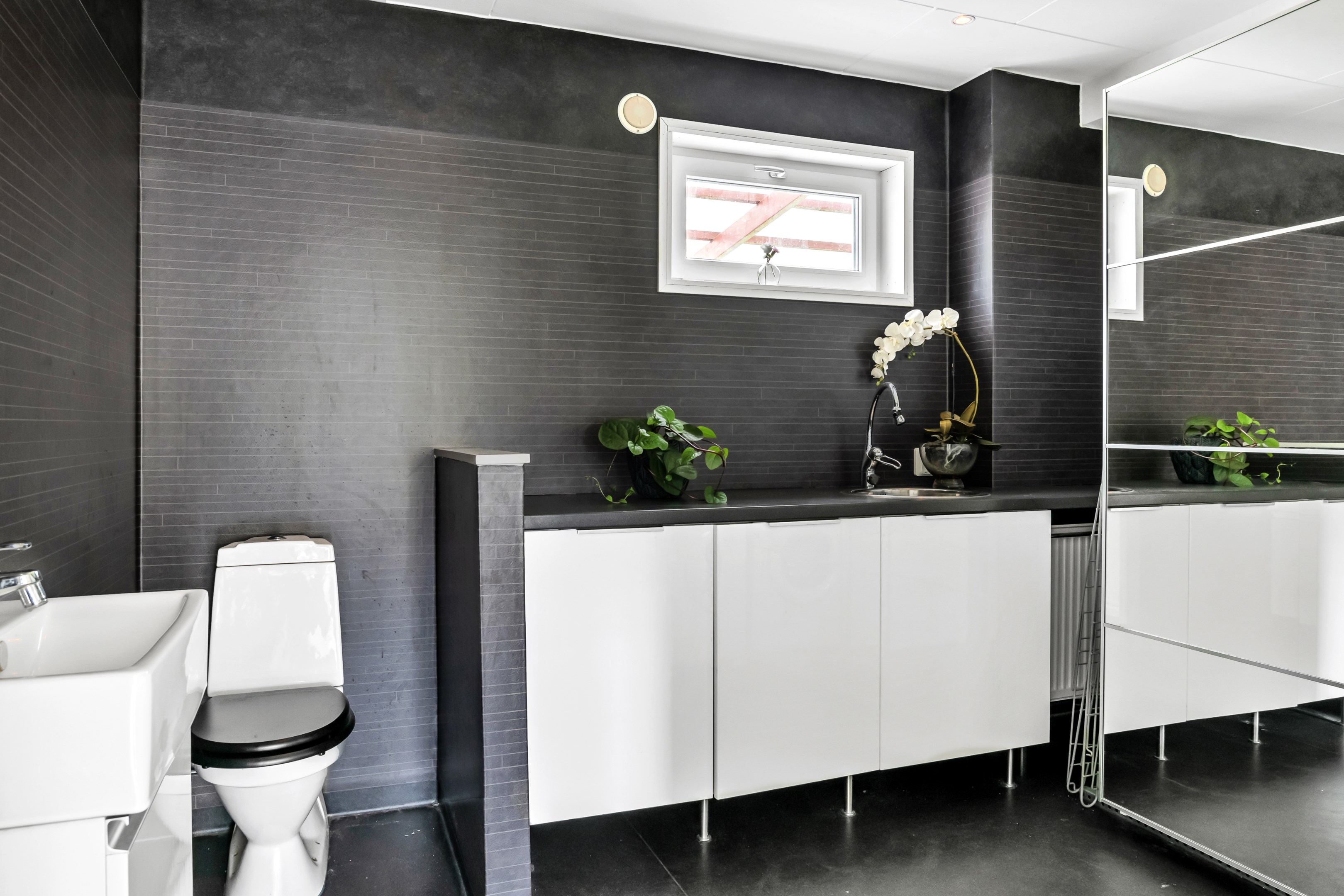 Bostadsbild från Gruvfogdevägen 12, Såld i Vattholma, Uppsala