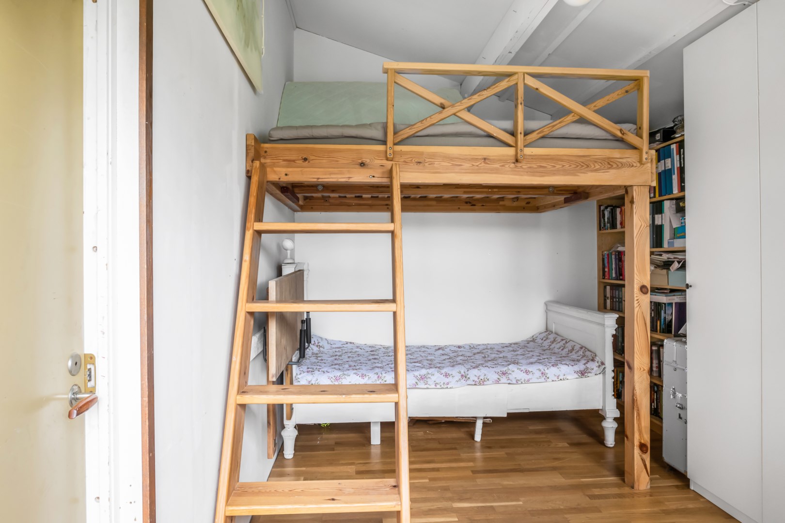 Bostadsbild från Gruvfogdevägen 12, Såld i Vattholma, Uppsala