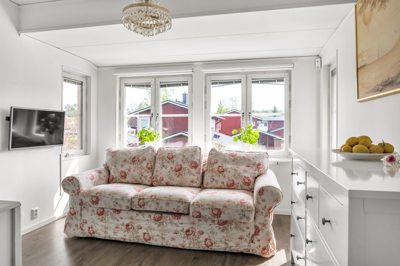 Bostadsbild från Gruvfogdevägen 12, Såld i Vattholma, Uppsala