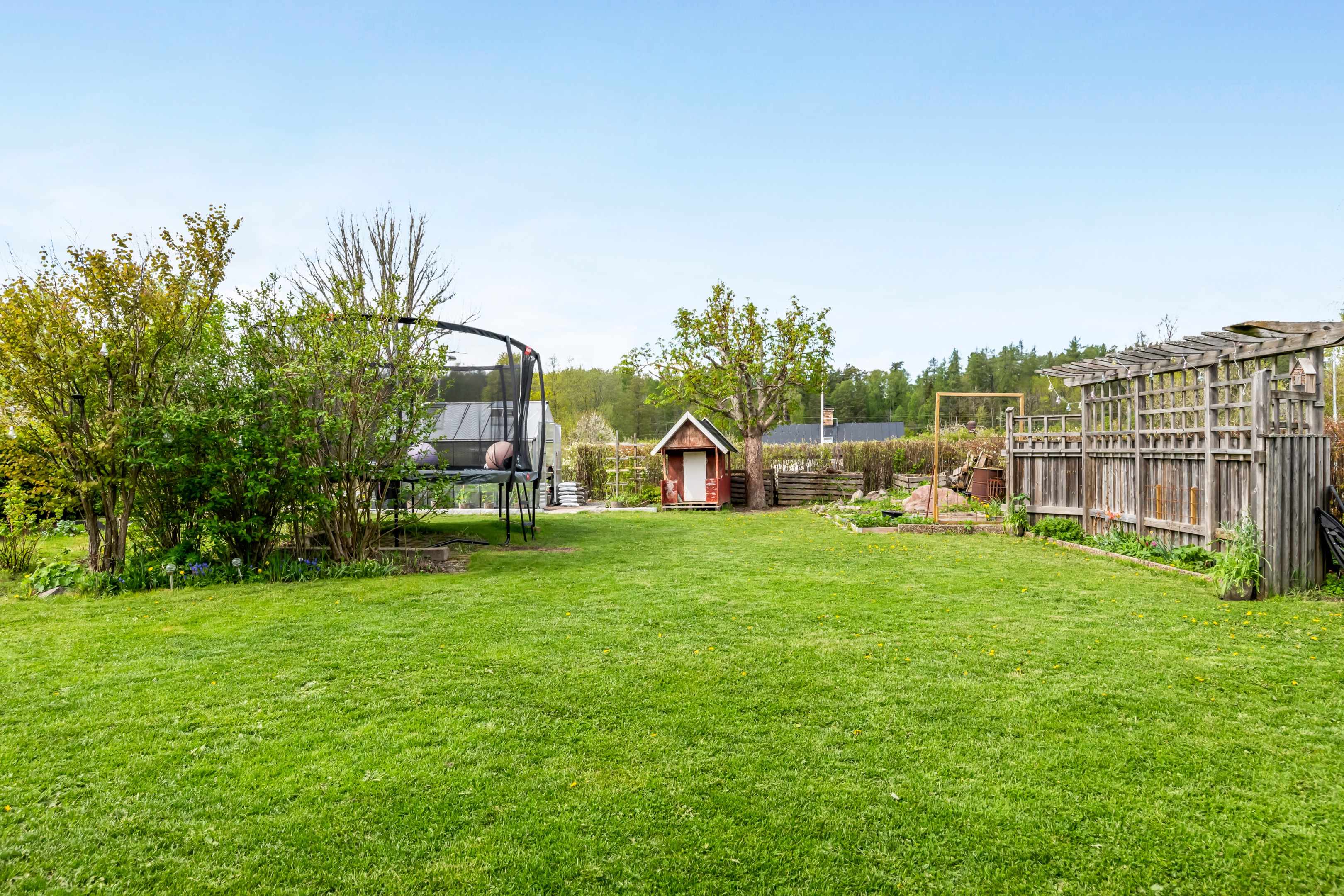 Bostadsbild från Gruvfogdevägen 12, Såld i Vattholma, Uppsala