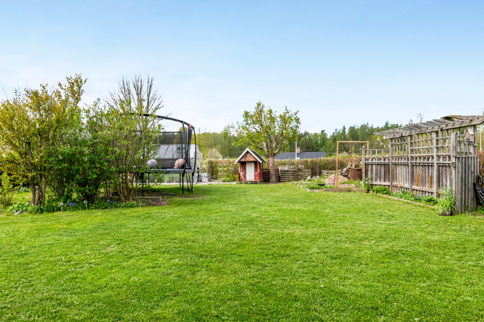 Bostadsbild från Gruvfogdevägen 12, Såld i Vattholma, Uppsala