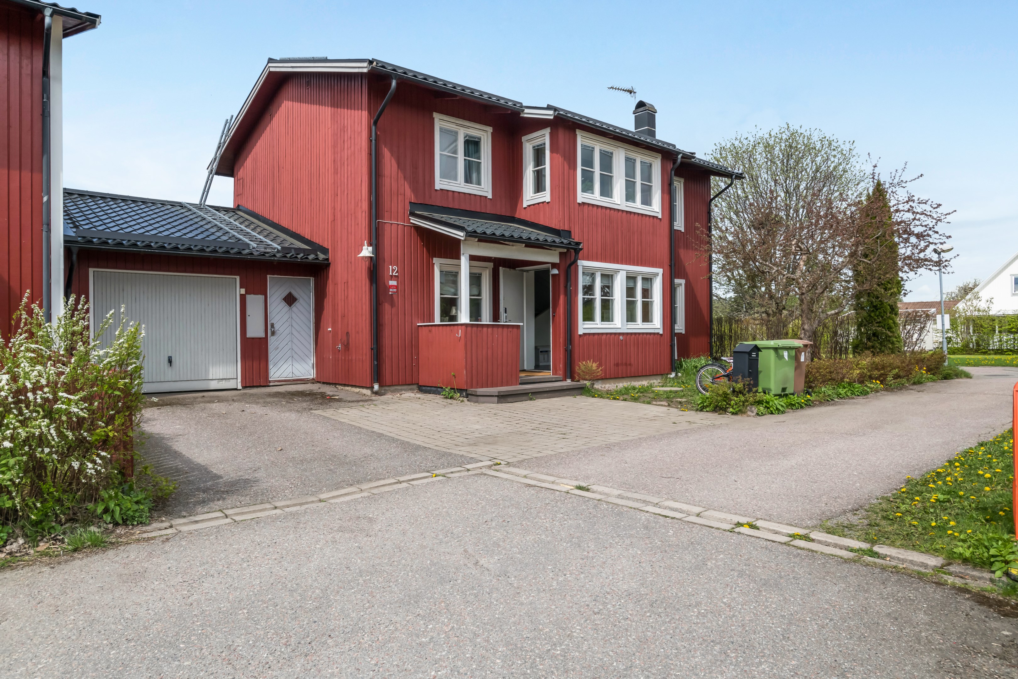Bostadsbild från Gruvfogdevägen 12, Såld i Vattholma, Uppsala