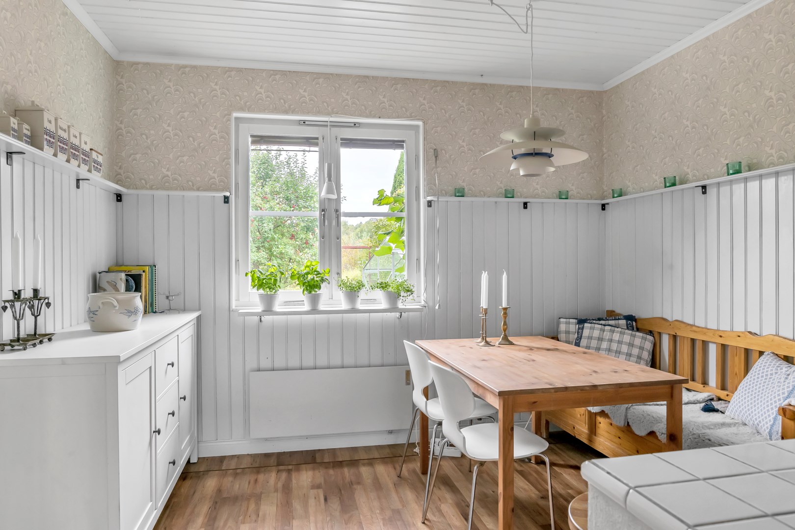 Bostadsbild från Gruvfogdevägen 28, Såld i Vattholma, Uppsala