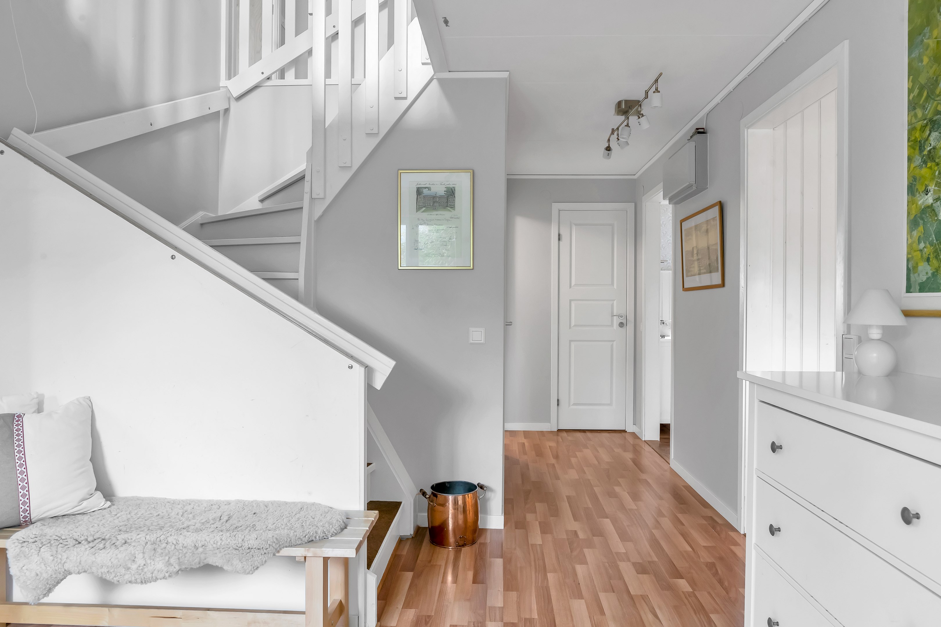 Bostadsbild från Gruvfogdevägen 28, Såld i Vattholma, Uppsala