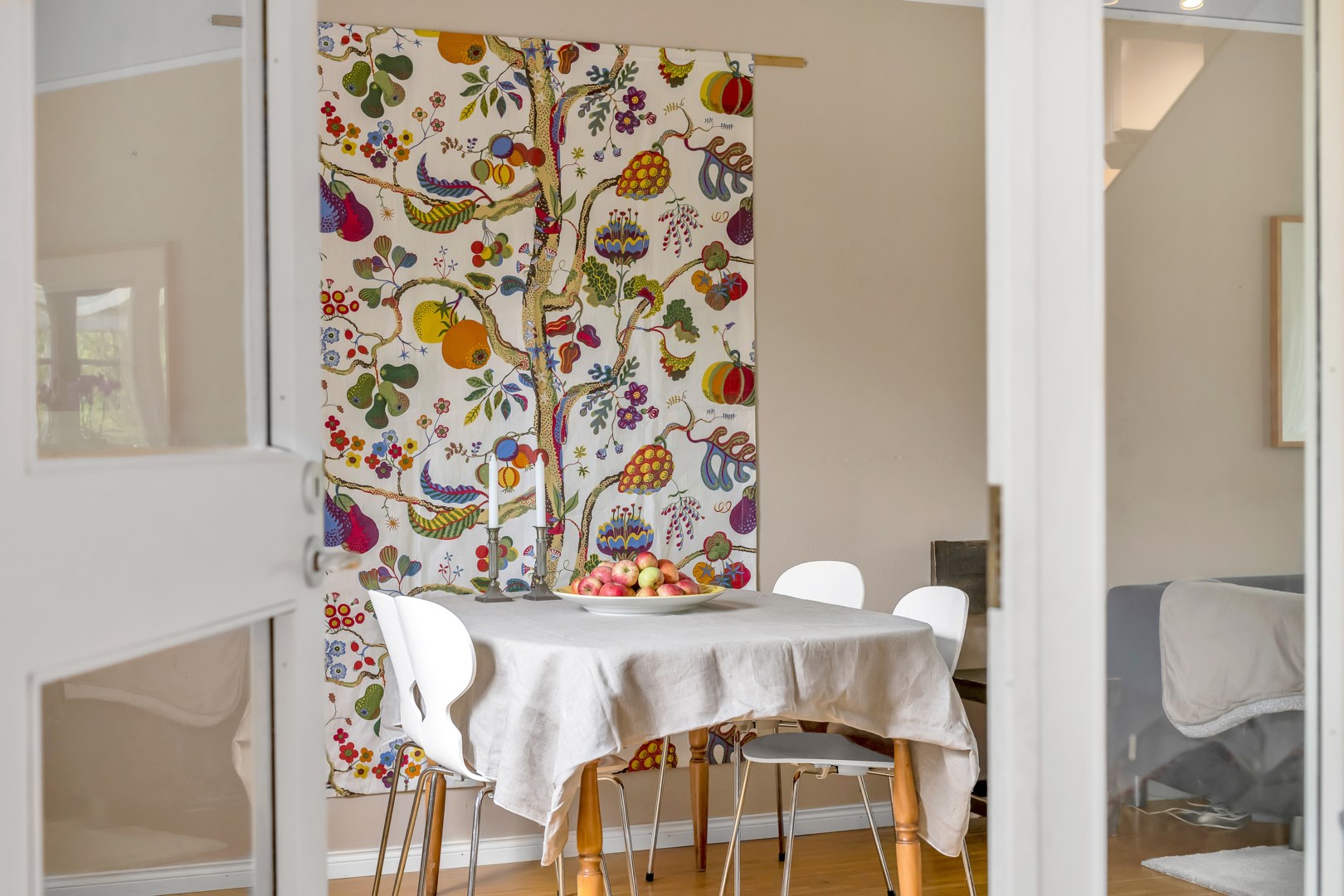 Bostadsbild från Gruvfogdevägen 28, Såld i Vattholma, Uppsala