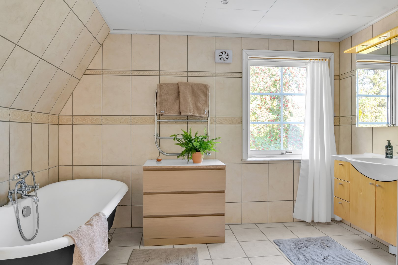 Bostadsbild från Odlingsvägen 2A, Såld i Gottsunda-gipen/Södra Gottsunda, Uppsala