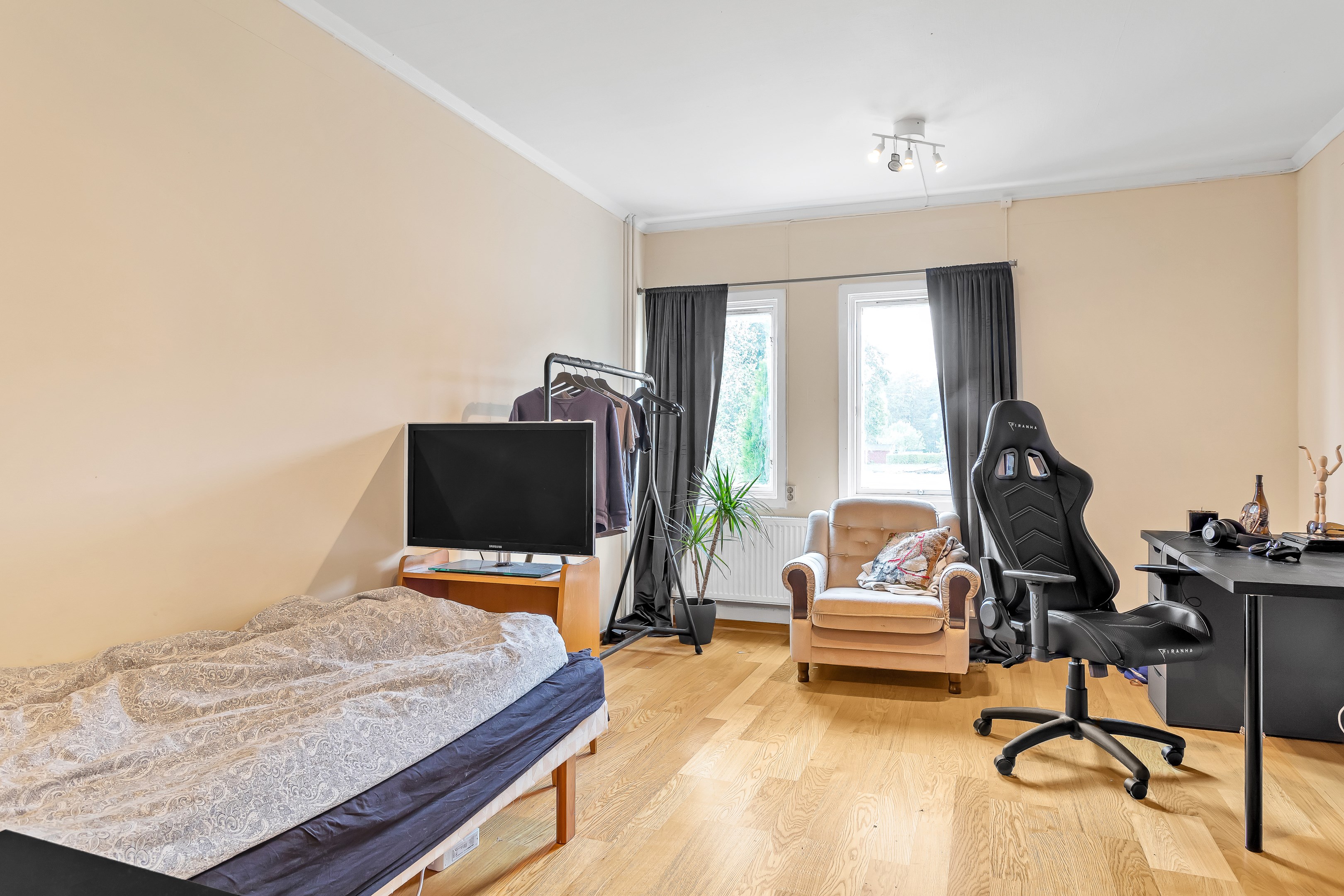 Bostadsbild från Östa byväg 45, Kommande i Heby, Heby