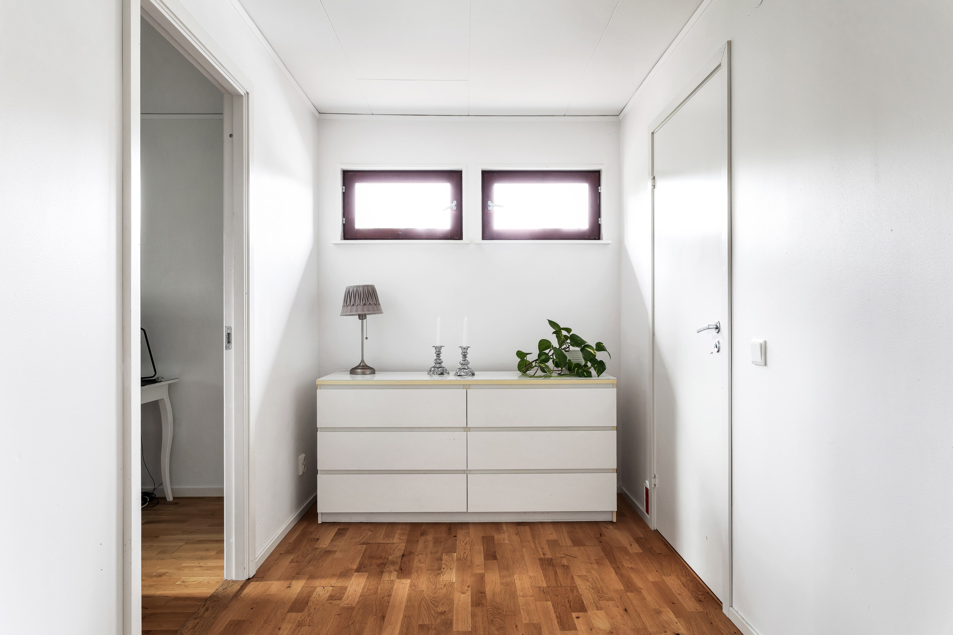 Bostadsbild från Merkuriusvägen 13, Såld i Storvreta, Uppsala