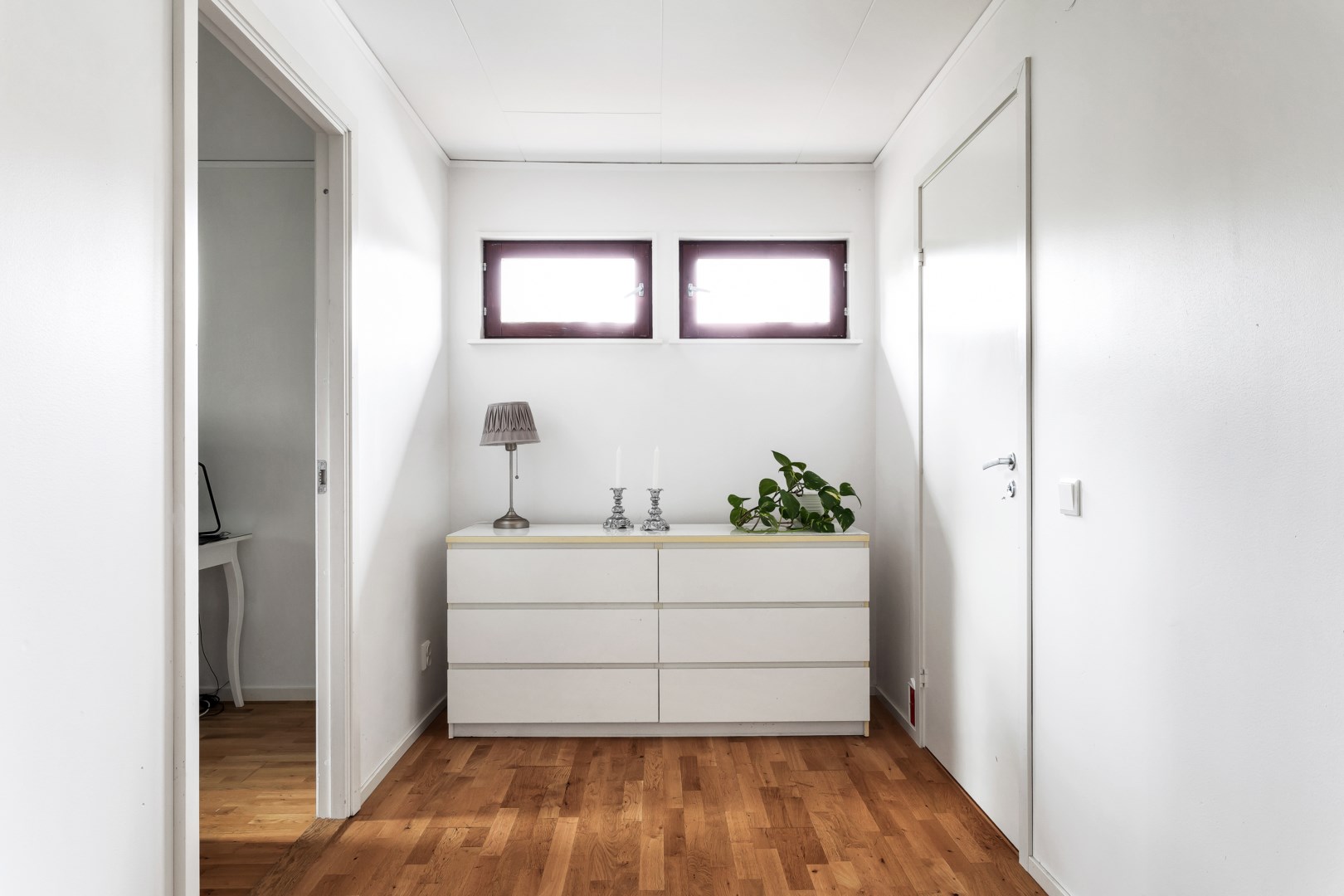 Bostadsbild från Merkuriusvägen 13, Såld i Storvreta, Uppsala