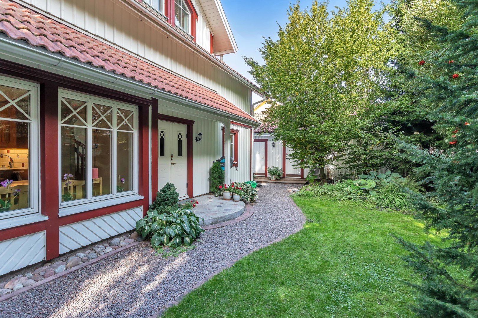 Bostadsbild från Södra Parkvägen 21, Såld i Norby, Uppsala