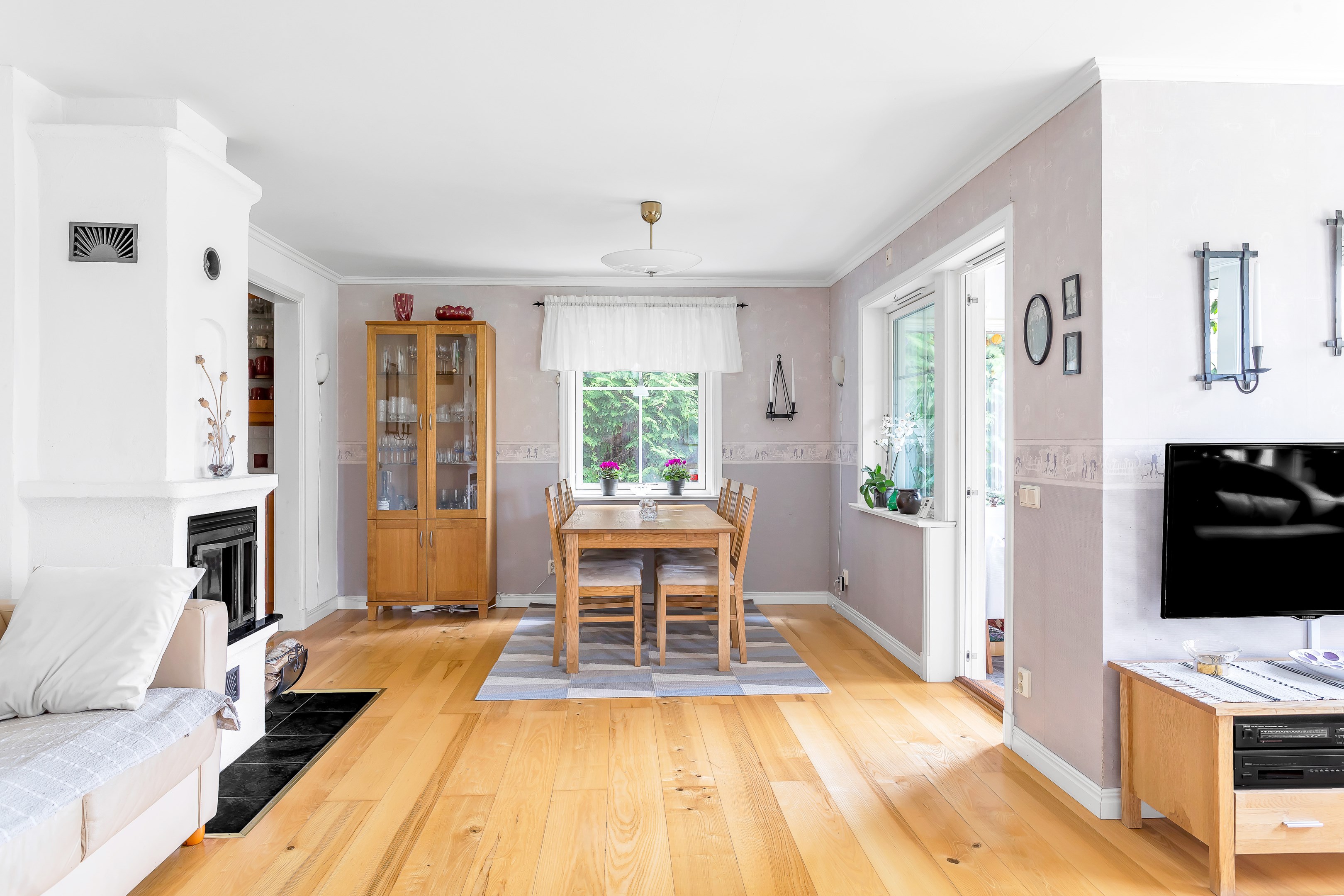 Bostadsbild från Södra Parkvägen 21, Såld i Norby, Uppsala