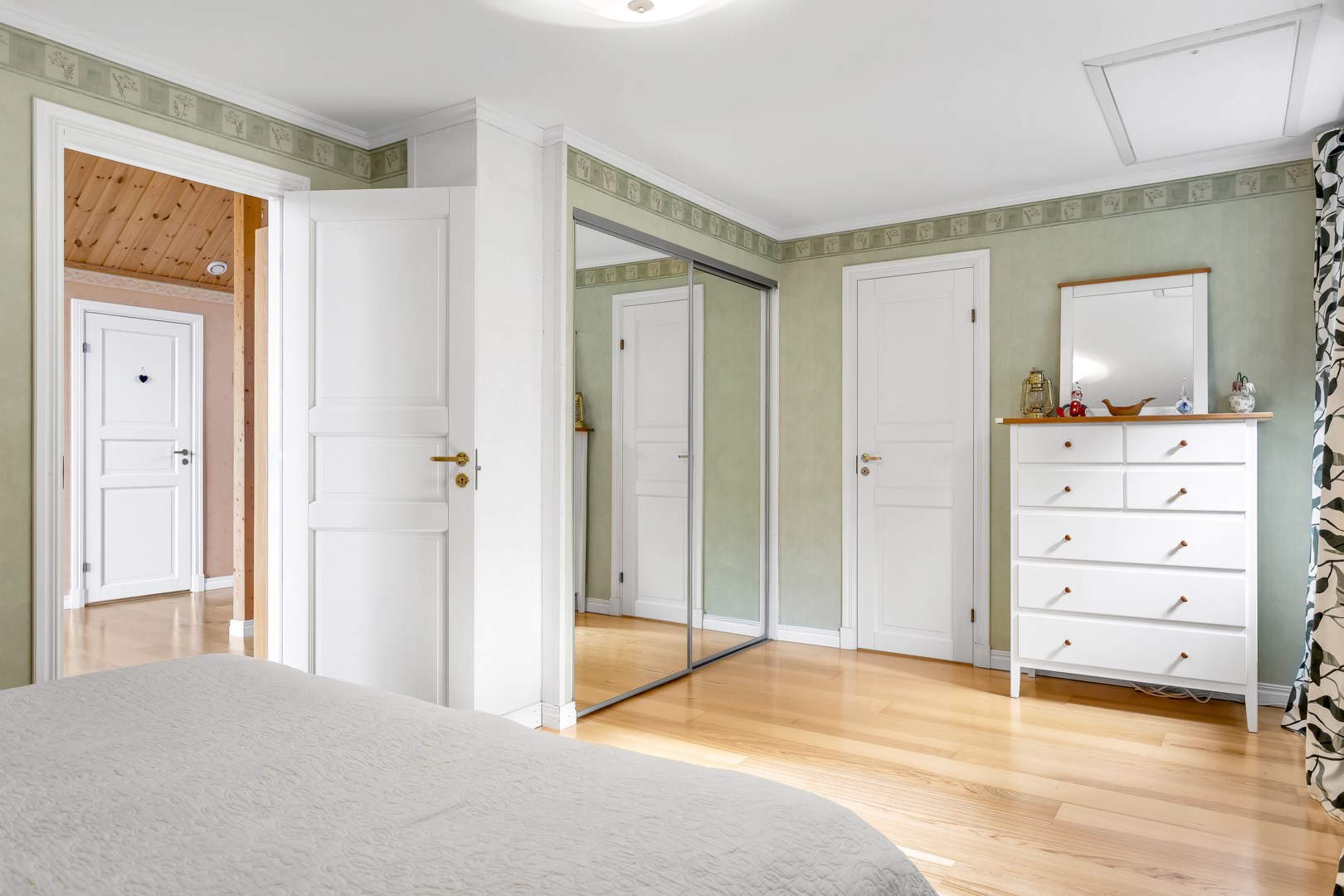 Bostadsbild från Södra Parkvägen 21, Såld i Norby, Uppsala