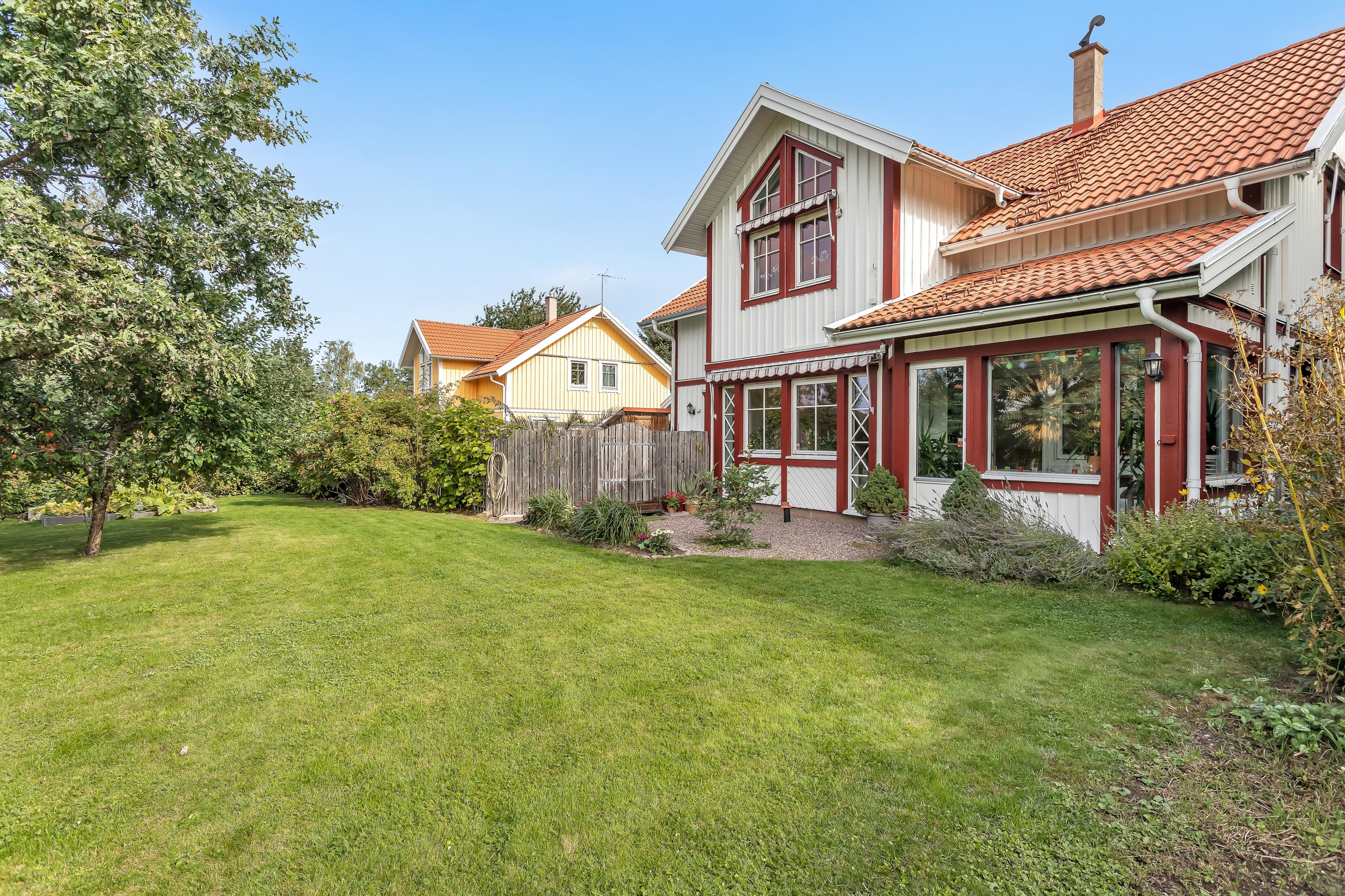 Bostadsbild från Södra Parkvägen 21, Såld i Norby, Uppsala