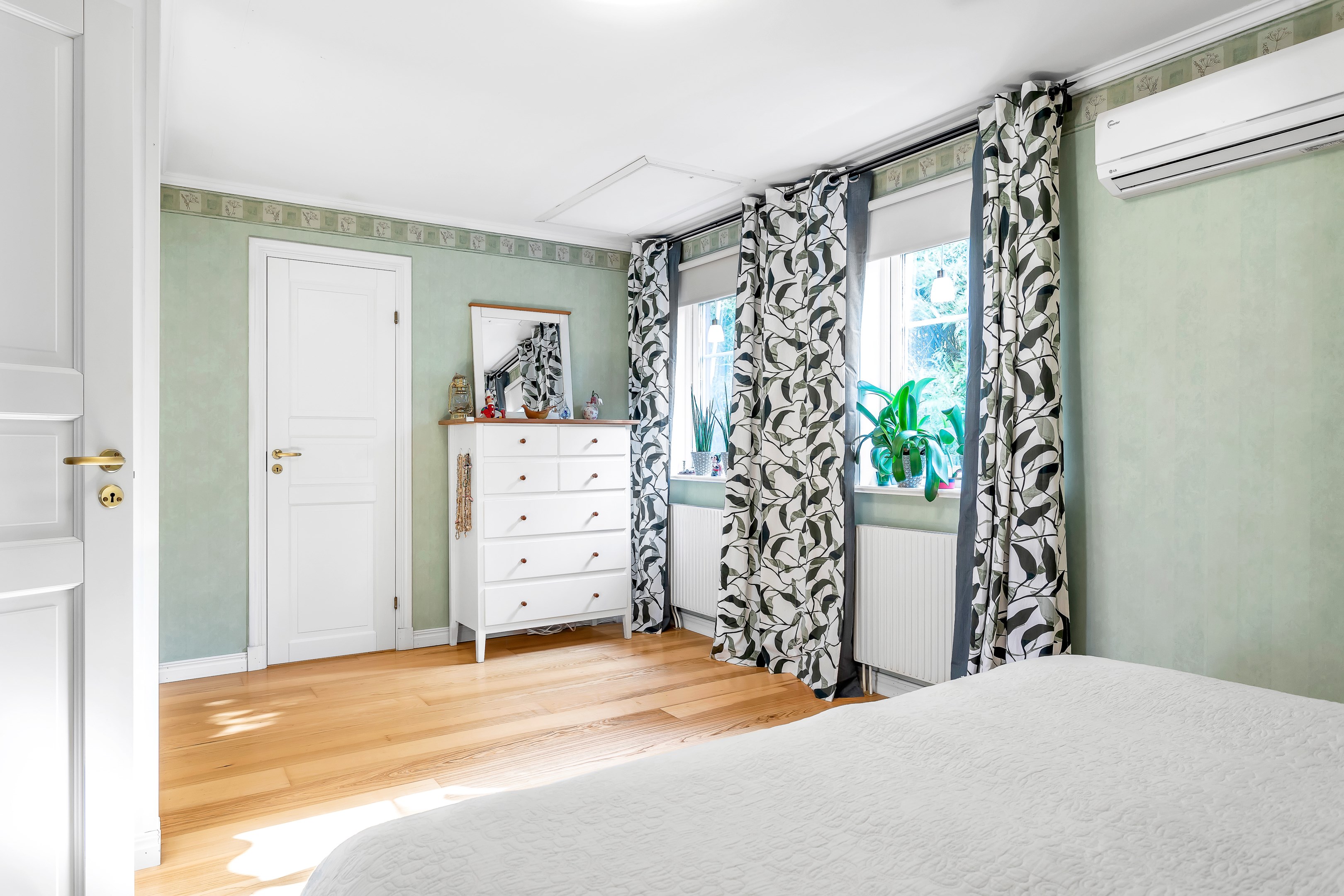 Bostadsbild från Södra Parkvägen 21, Såld i Norby, Uppsala