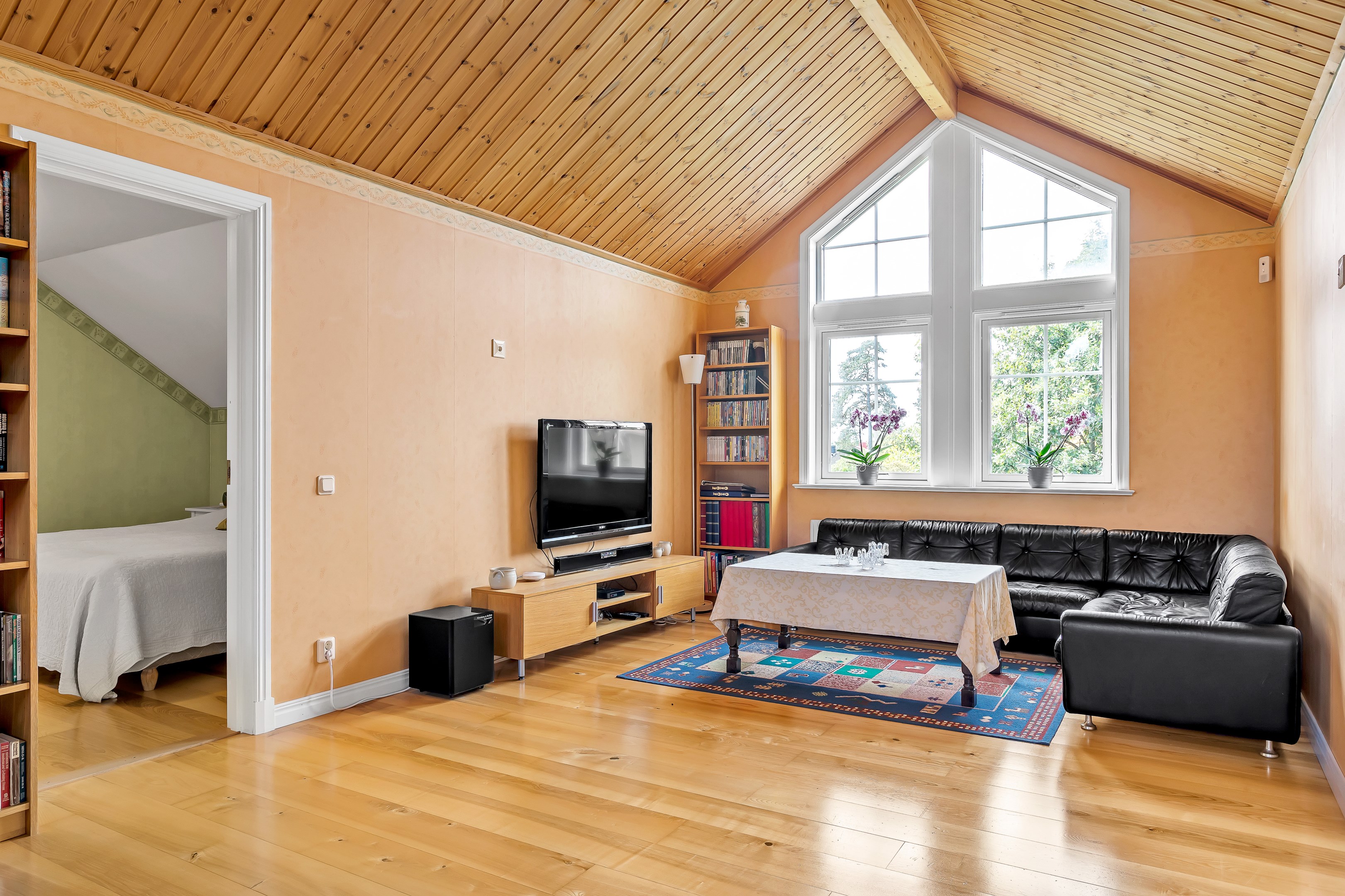 Bostadsbild från Södra Parkvägen 21, Såld i Norby, Uppsala