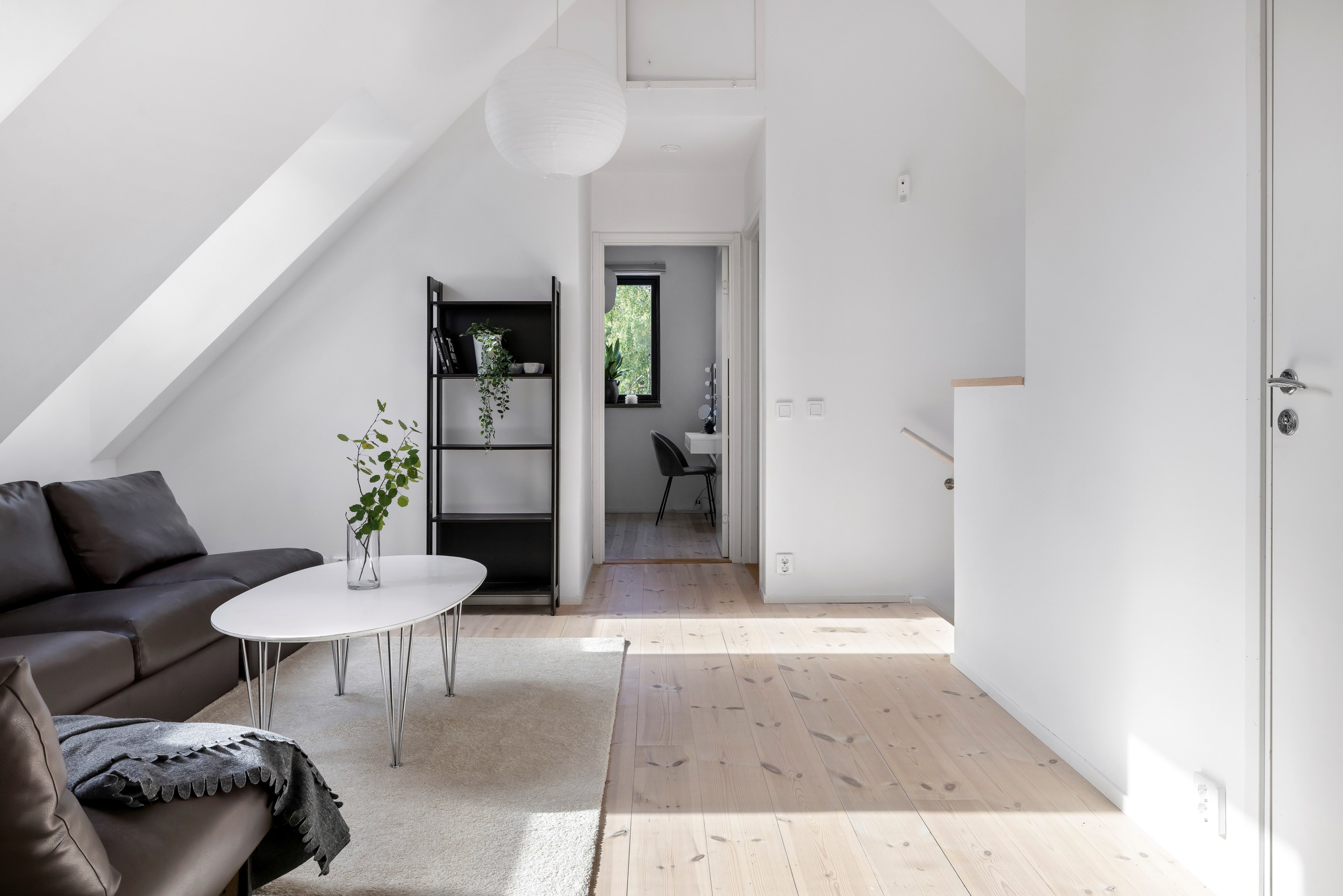 Bostadsbild från Vitsippsvägen 1B, Till salu i Storvreta, Uppsala