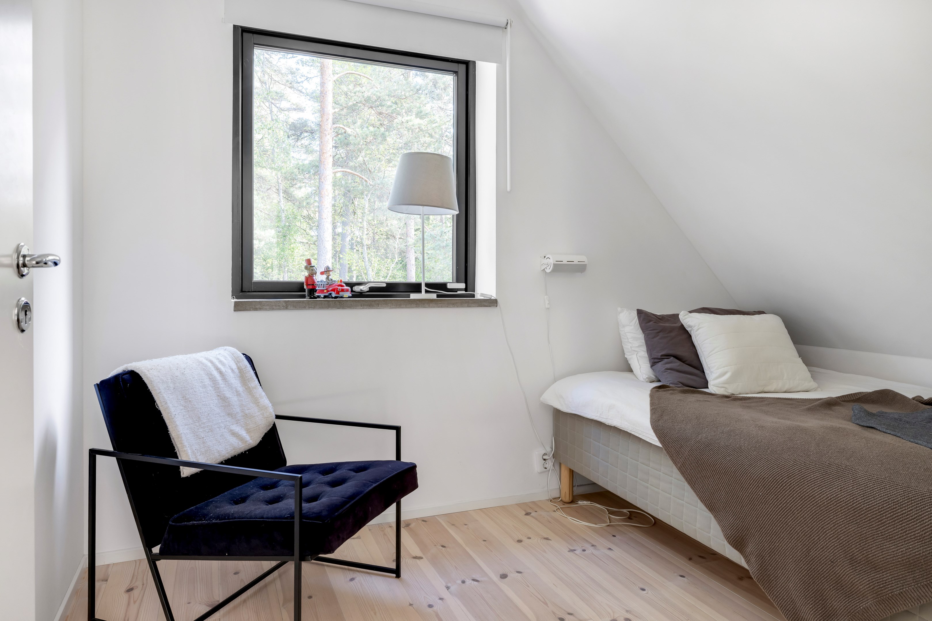 Bostadsbild från Vitsippsvägen 1B, Till salu i Storvreta, Uppsala