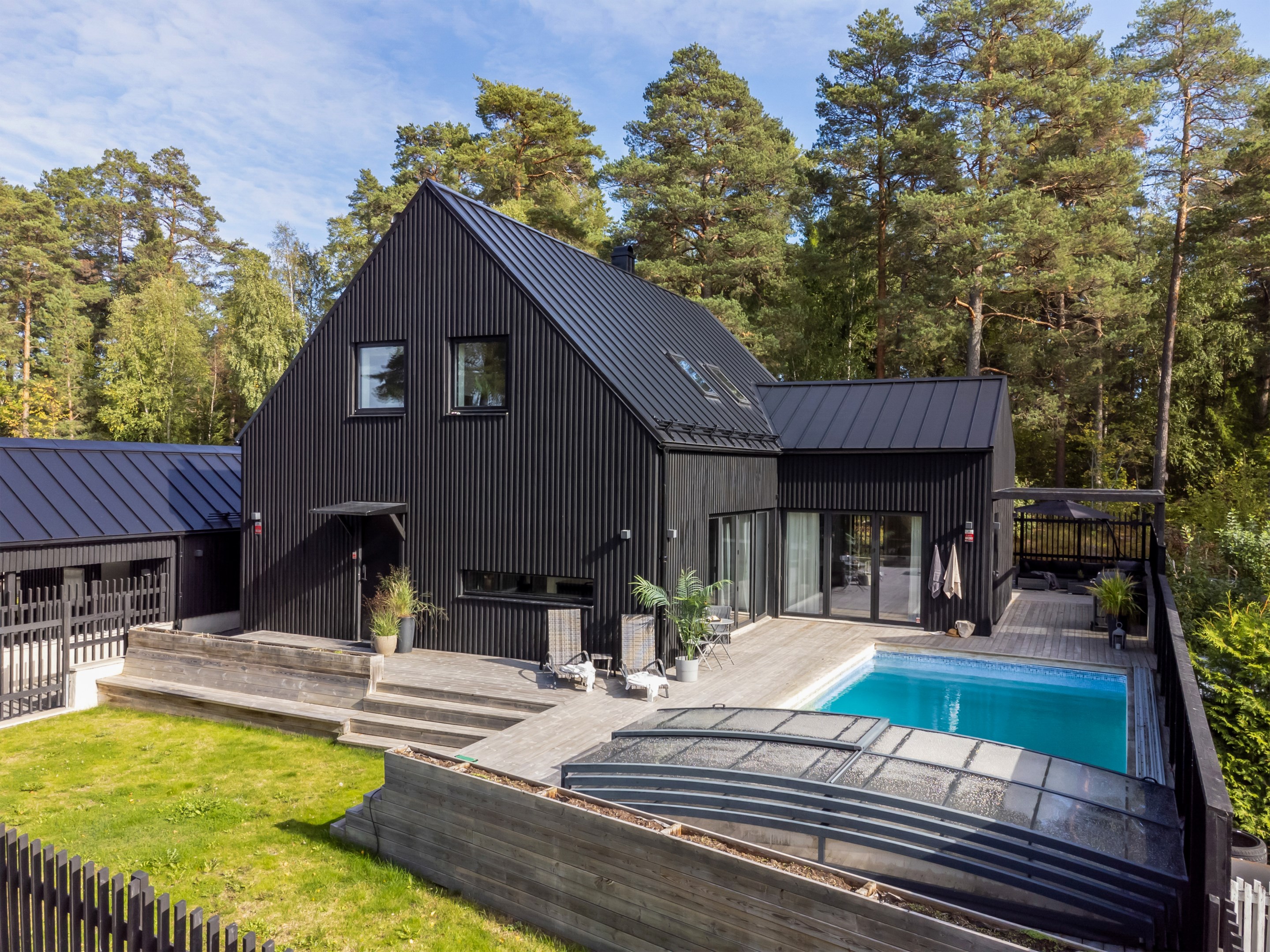 Bostadsbild från Vitsippsvägen 1B, Till salu i Storvreta, Uppsala