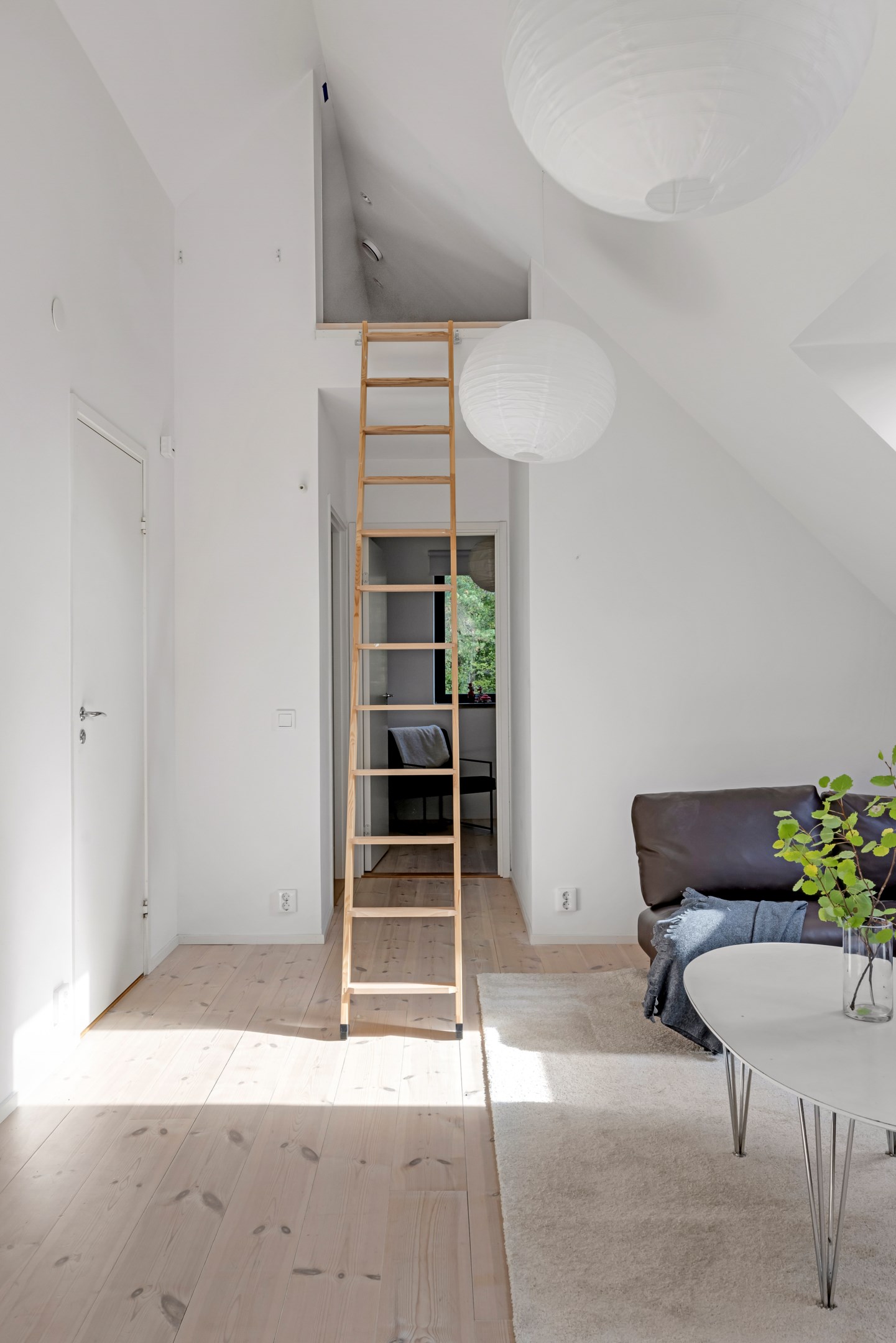 Bostadsbild från Vitsippsvägen 1B, Till salu i Storvreta, Uppsala