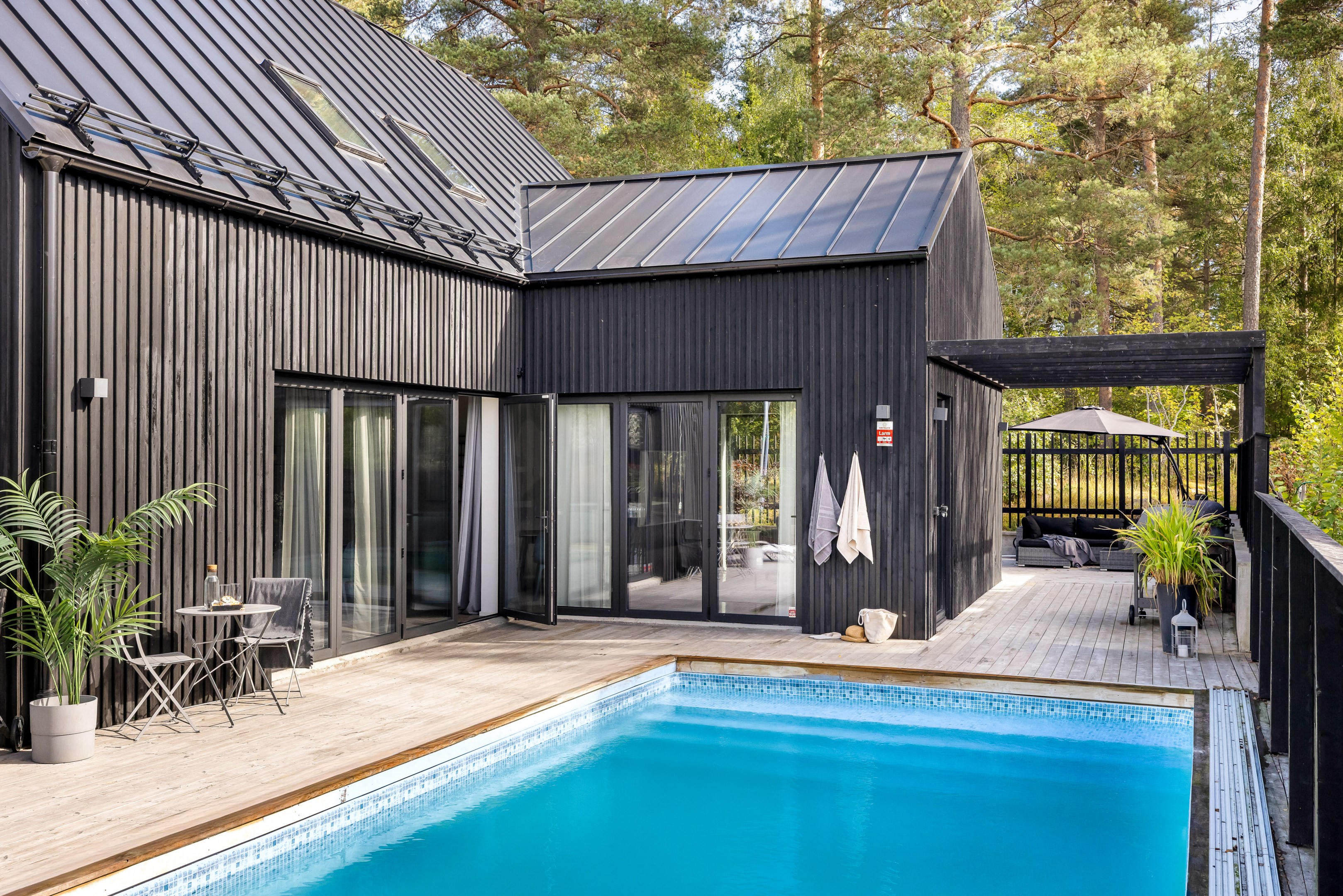 Bostadsbild från Vitsippsvägen 1B, Till salu i Storvreta, Uppsala